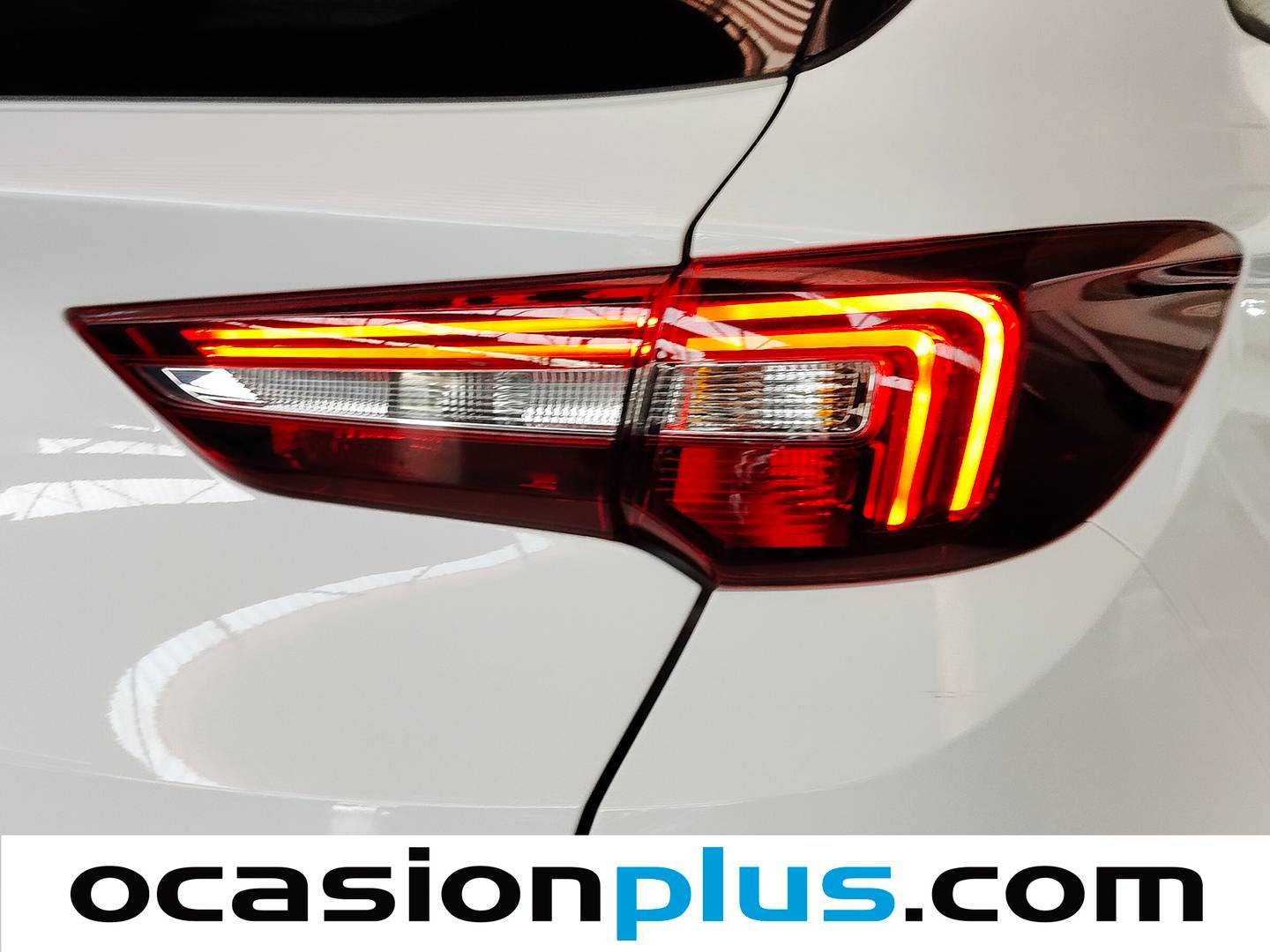 Paquetes del Opel Grandland X Opel Grandland X 1.2 Turbo S&S Design Line Auto (130 CV)