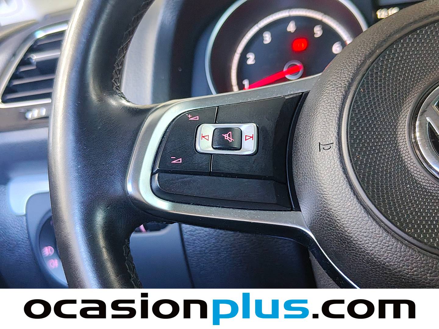 Volkswagen Scirocco Volkswagen Scirocco Typhoon by R-Line 1.4 TSI BMT (125 CV) seminuevo