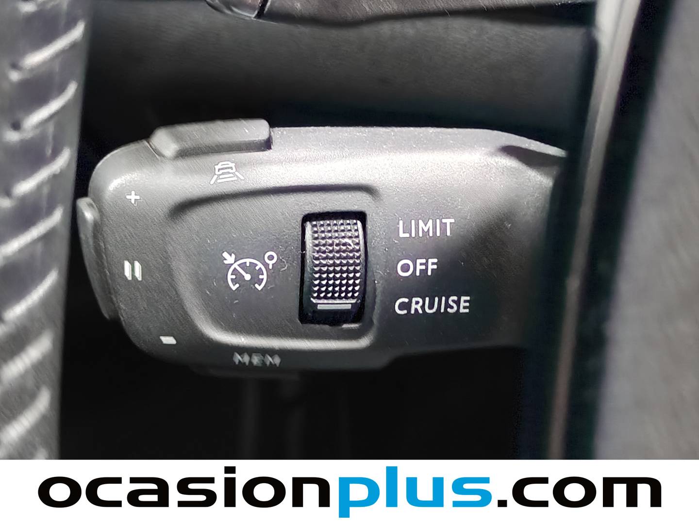 Peugeot 2008 Peugeot 2008 Allure Hybrid eDCS6 (145 CV) 145cv