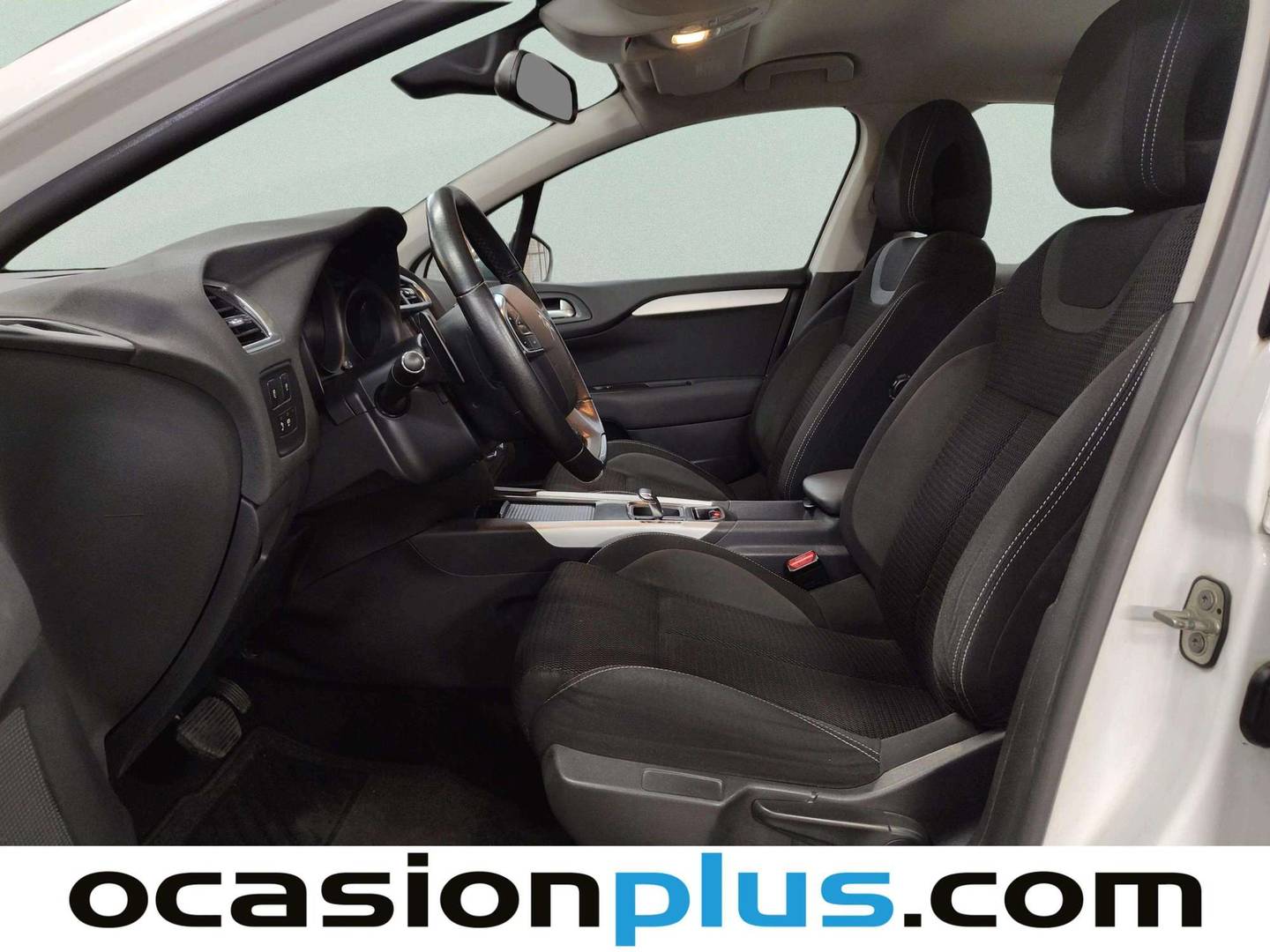 Foto asientos delanteros Citroën C4 Citroën C4 1.6 e-HDi Collection CMP (114 CV)