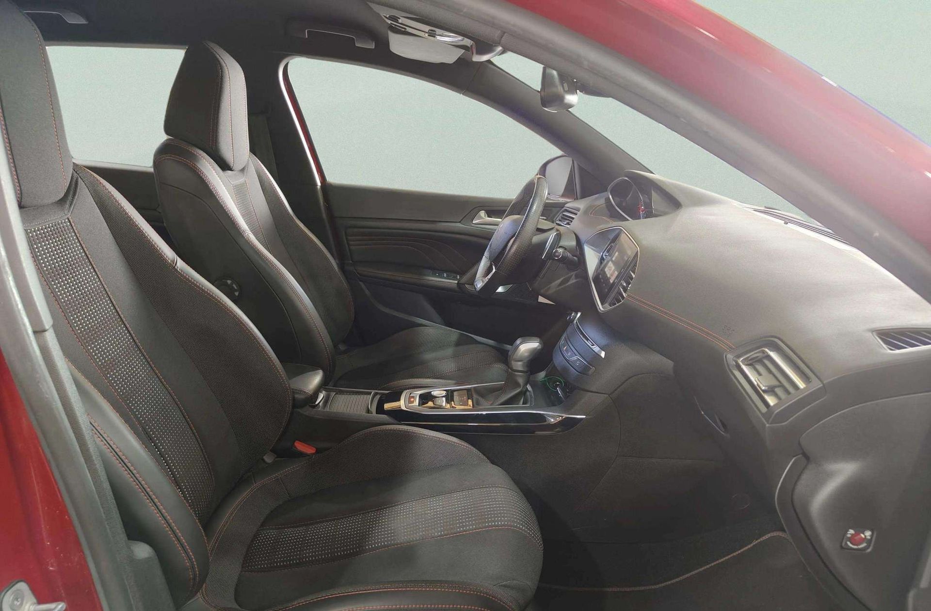 Peugeot 308 PureTech 130 GT Line EAT6 - foto 19