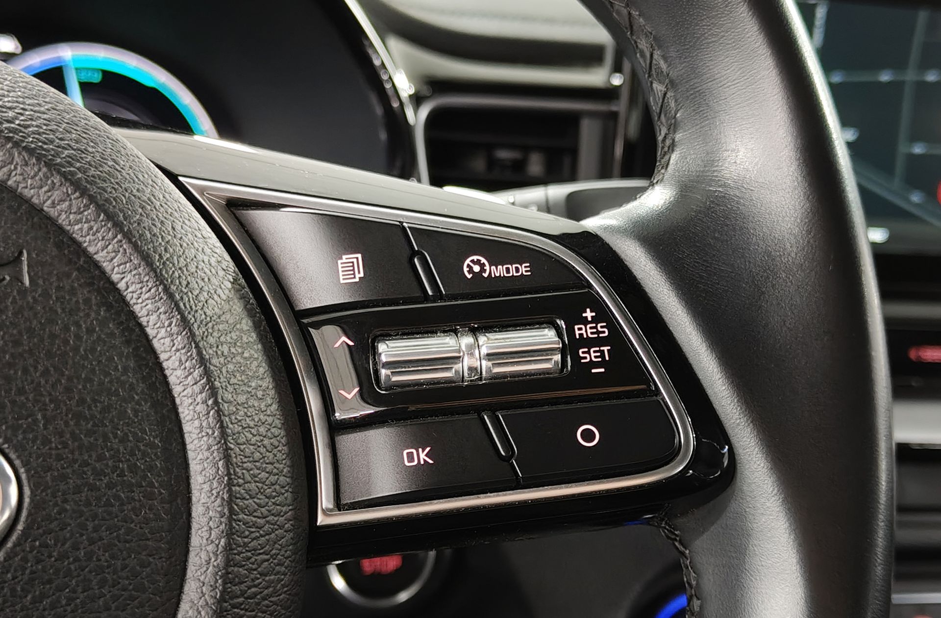 Kia Ceed 1.6 GDi PHEV E-Tech - foto 35