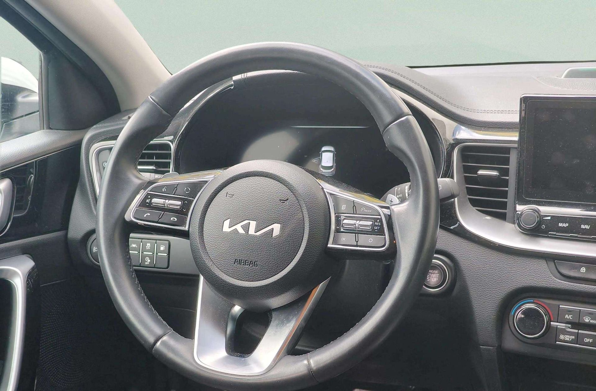 Kia XCeed 1.6 GDi PHEV E-Tech - foto 22