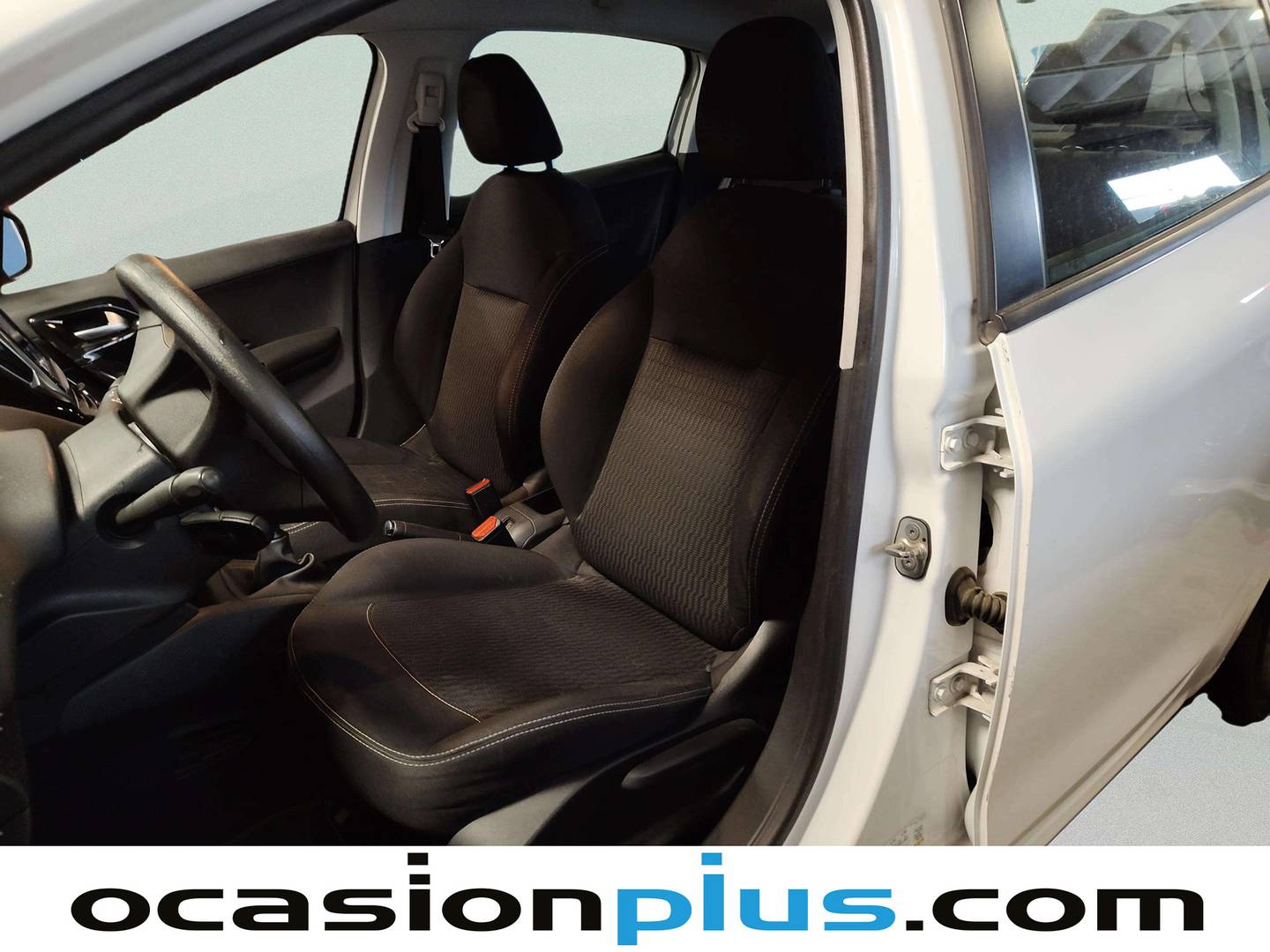 Foto Peugeot 208 Peugeot 208 BlueHDi 100 Active (100 CV)