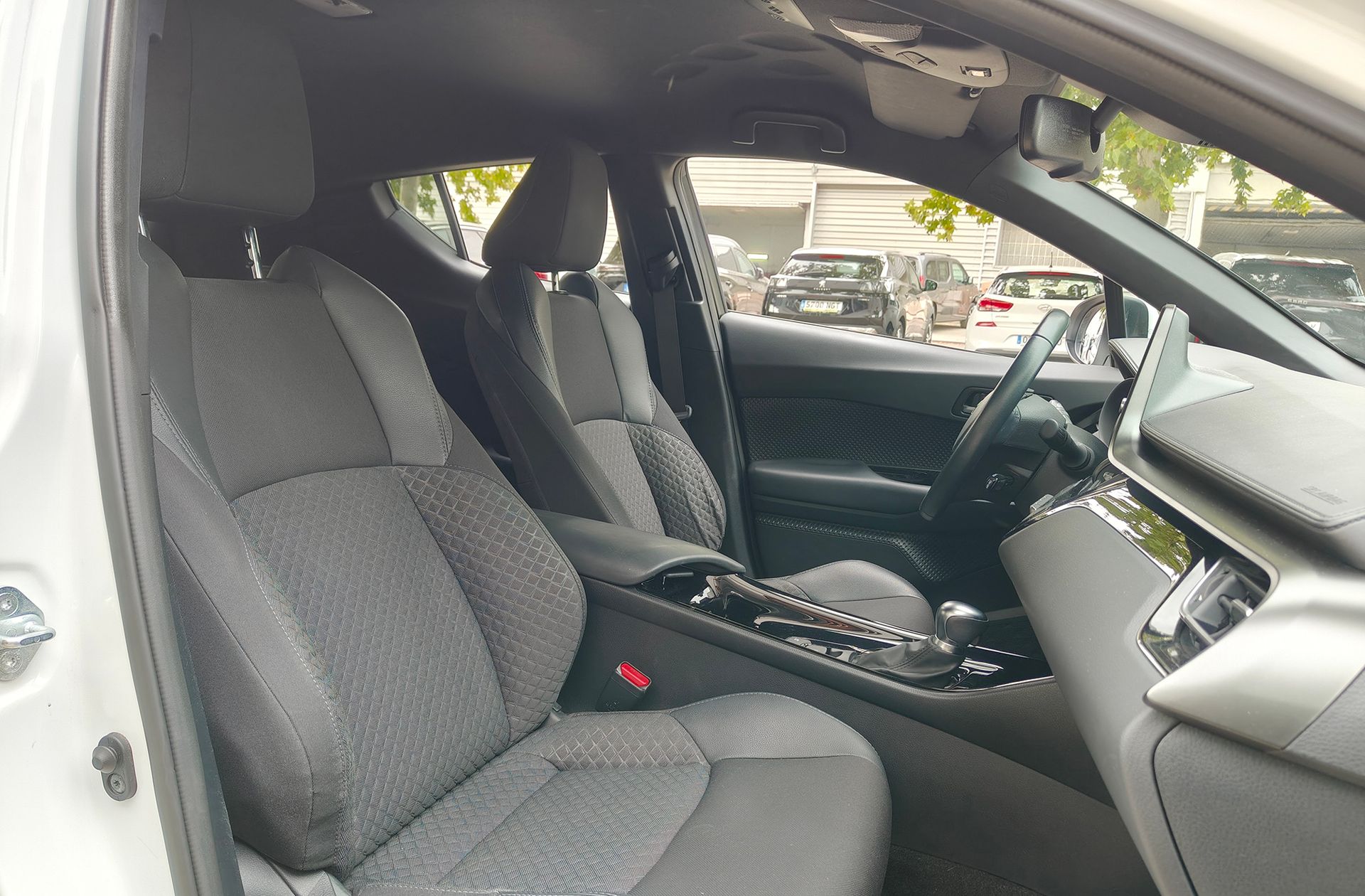 Toyota C-HR 1.8 125H Advance - foto 16