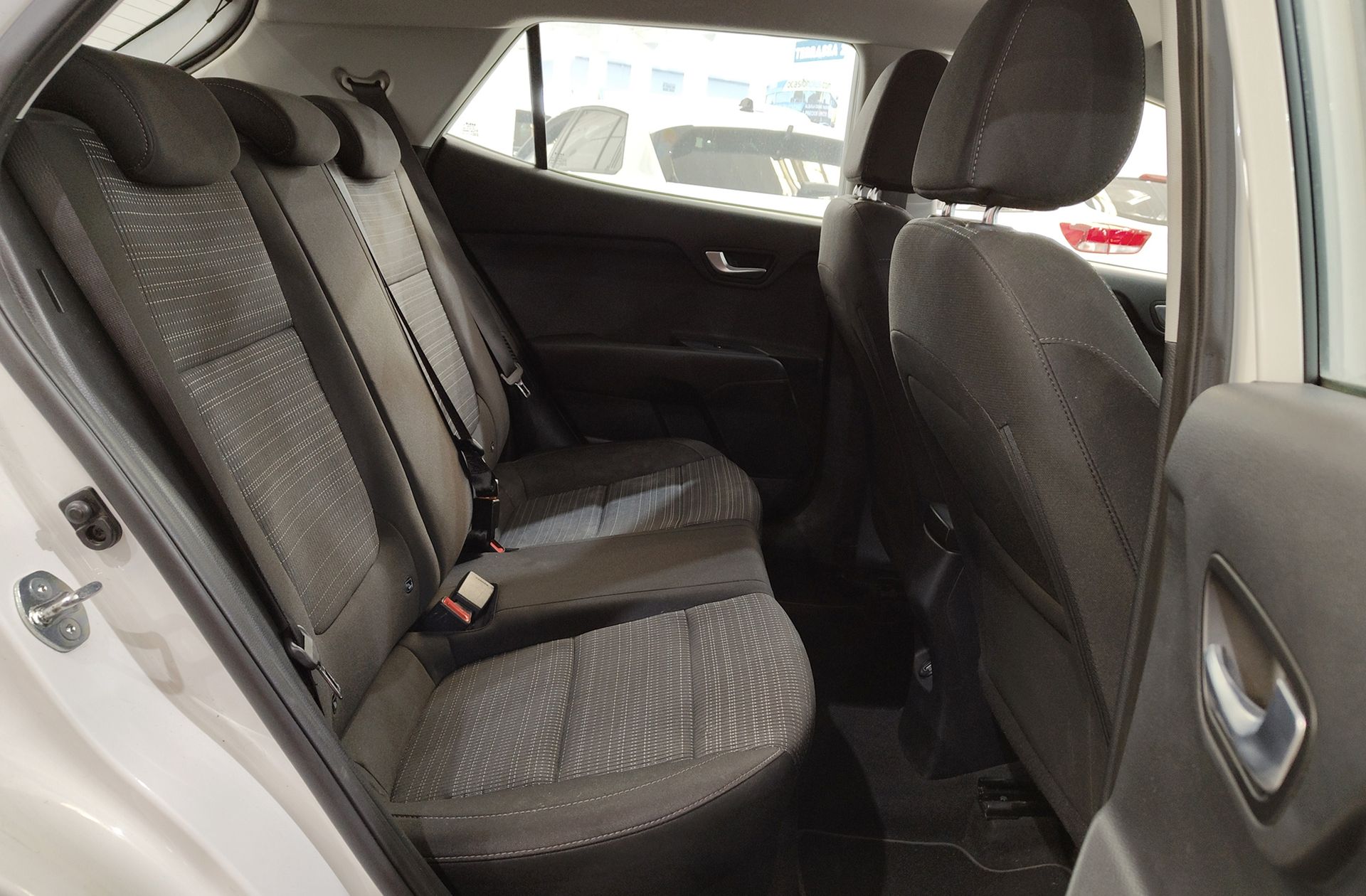Kia Stonic 1.0 T-GDi MHEV Drive - foto 16