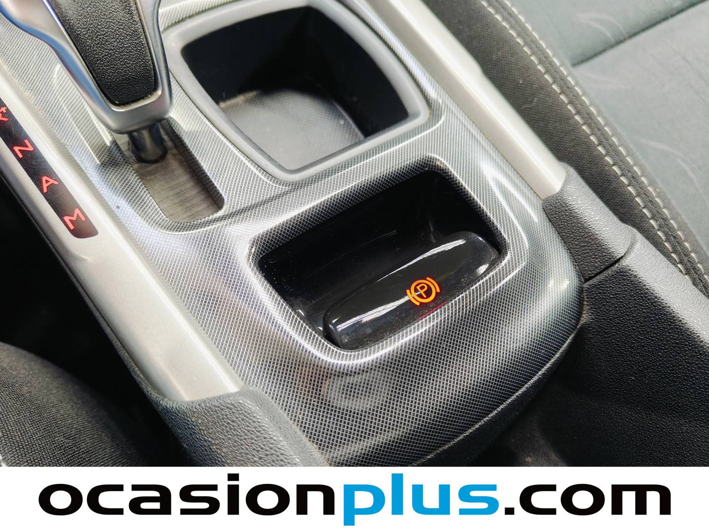 Equipamiento del Citroën C4 Citroën C4 1.6 e-HDi Collection CMP  (112 CV)