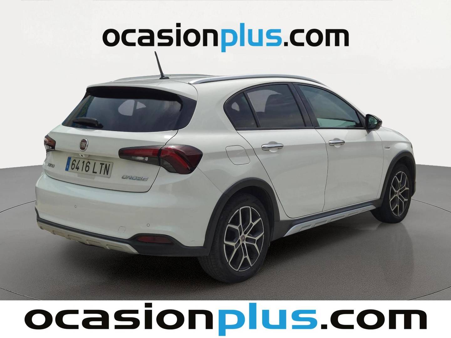 Foto trasera Fiat Tipo Fiat Tipo 1.0 Cross (100 CV) derecha