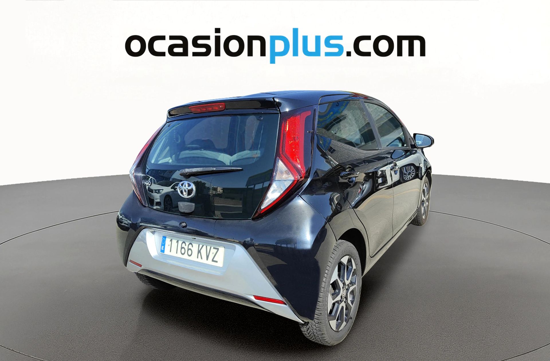 Toyota Aygo 1.0 70 X-Play - foto 4