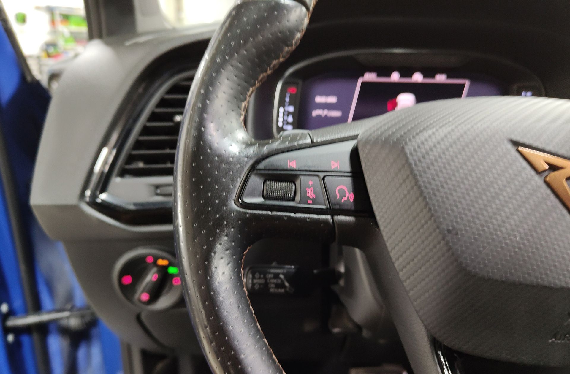 Cupra Ateca 2.0 TSI 4Drive DSG - foto 32