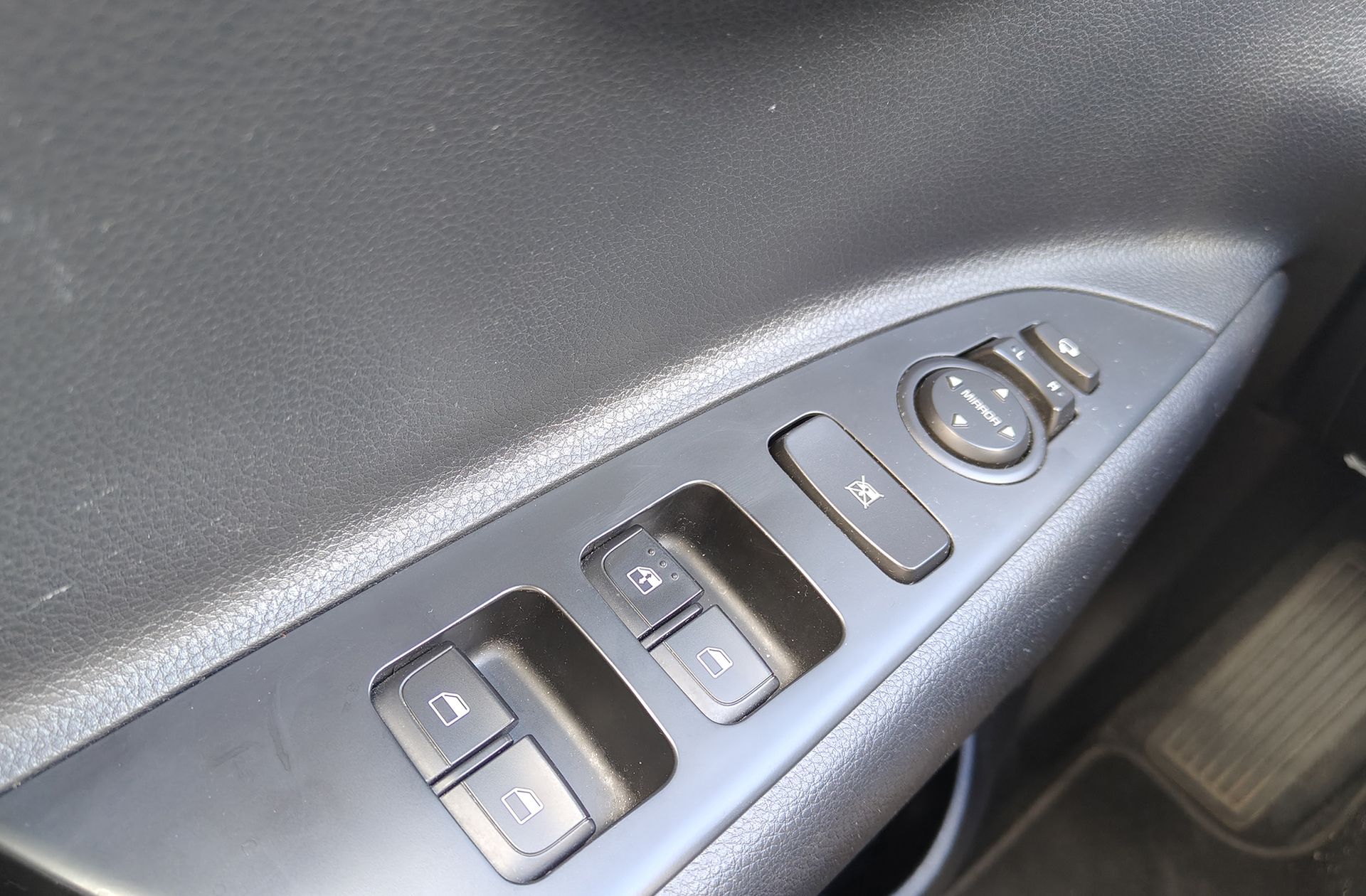 Kia Stonic 1.0 T-GDi MHEV Drive - foto 31