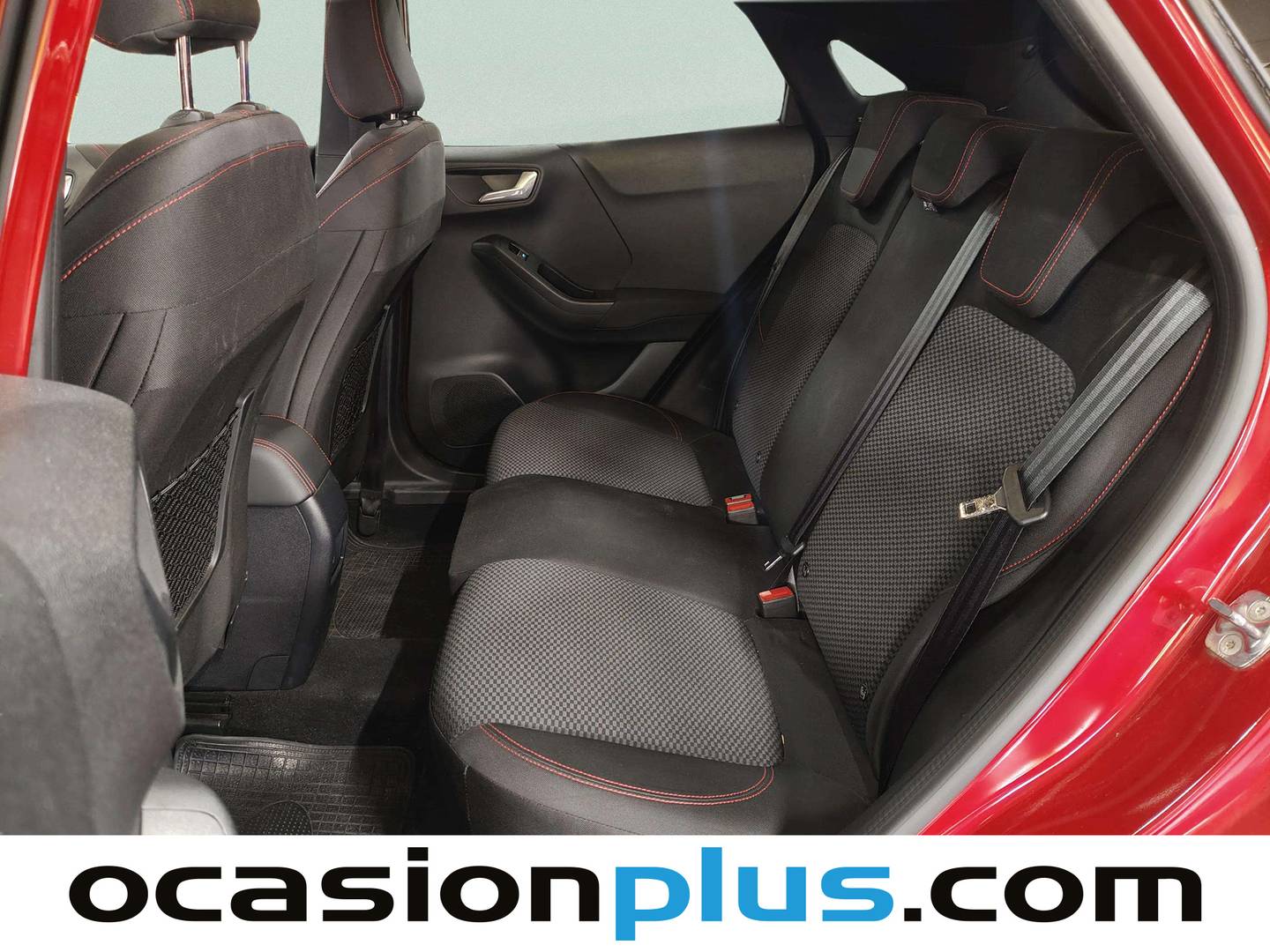 Foto asientos traseros Ford Puma Ford Puma EcoBoost 125cv ST-Line Design MHEV