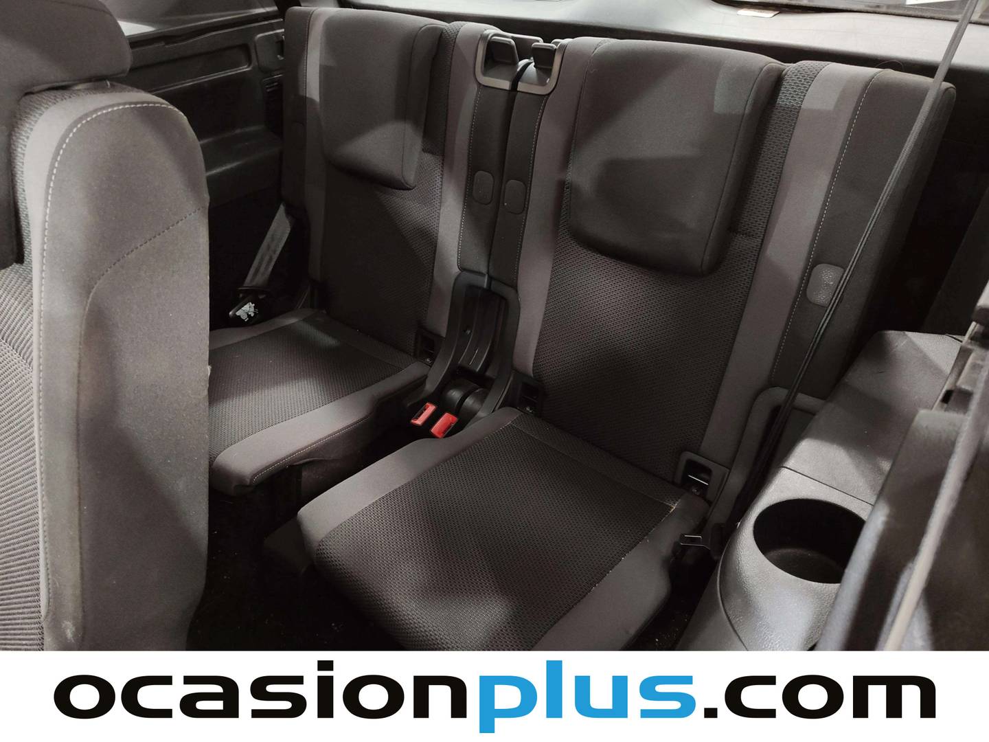 Extras y acabados del Volkswagen Touran Volkswagen Touran Business & Navi 1.6 TDI (115 CV) 7 plazas