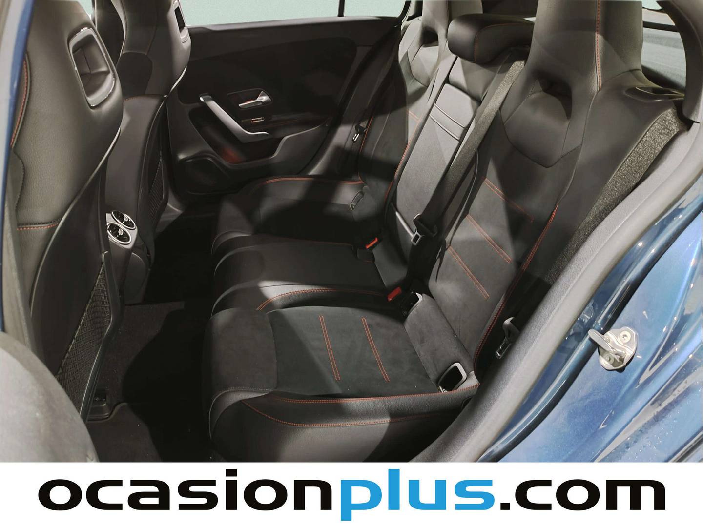 Foto asientos traseros Mercedes Clase A Mercedes Clase A 180 d (116 CV)