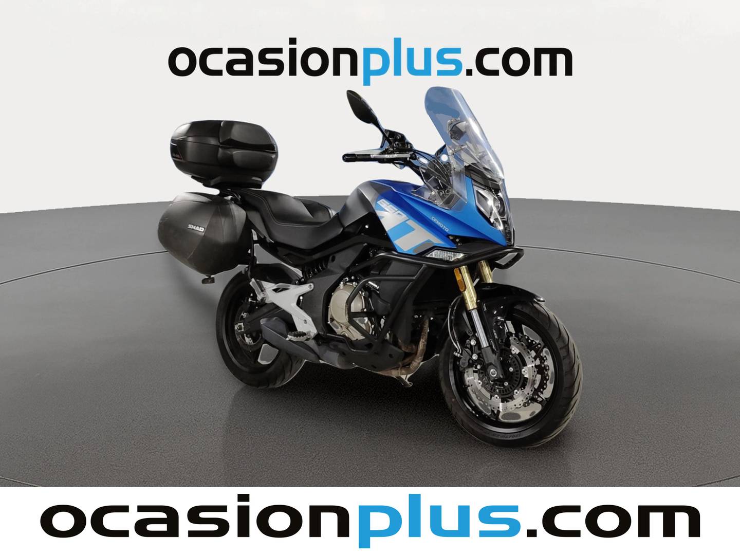 Foto delantera CFMoto 650MT CFMoto 650MT (57 CV) derecha