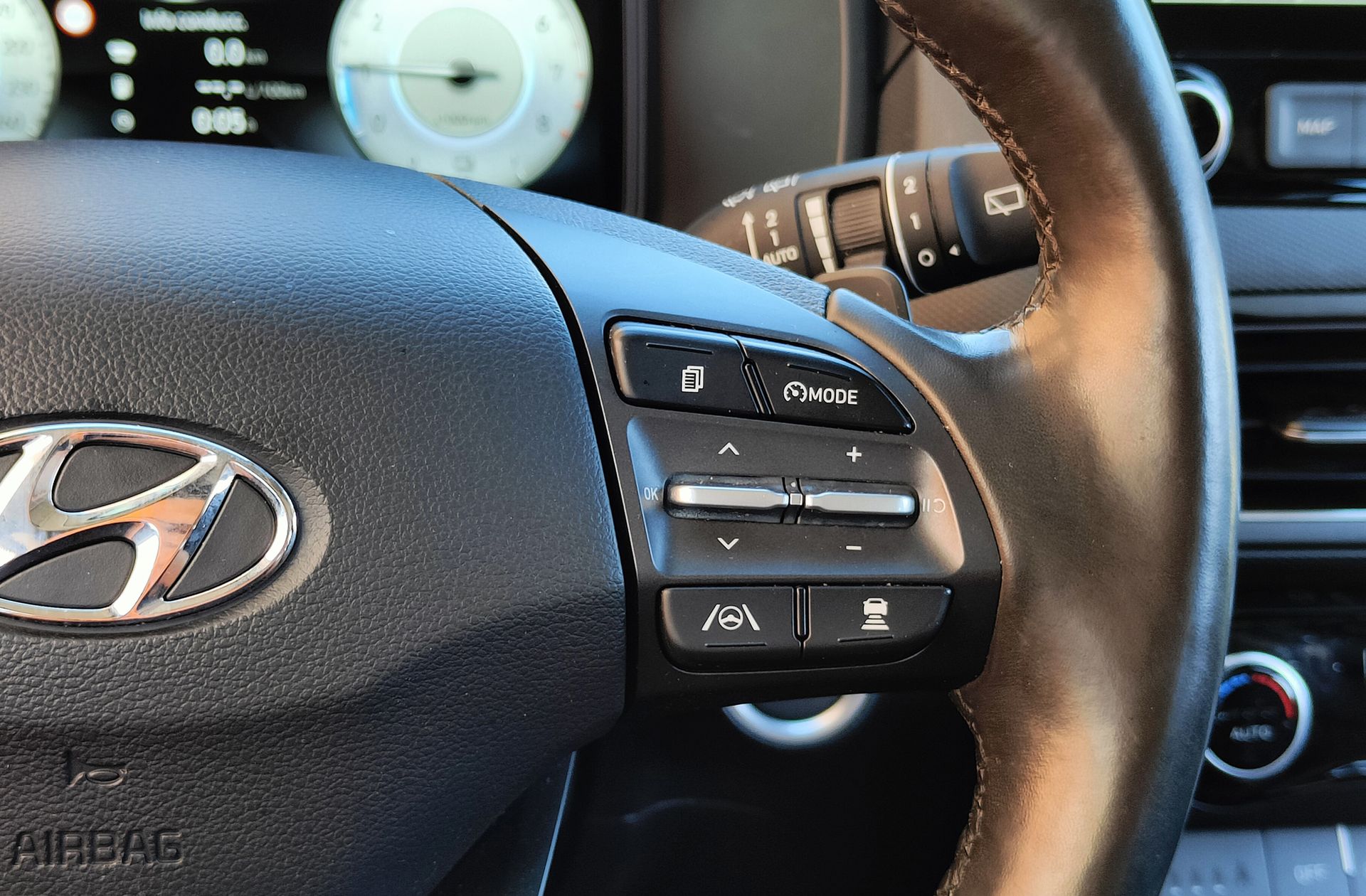 Hyundai Kona 1.6 GDI HEV Style Sky DCT - foto 30