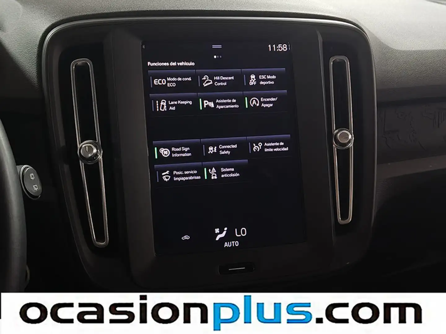 Foto Volvo XC40 Volvo XC40 T2 Essential (129 CV)