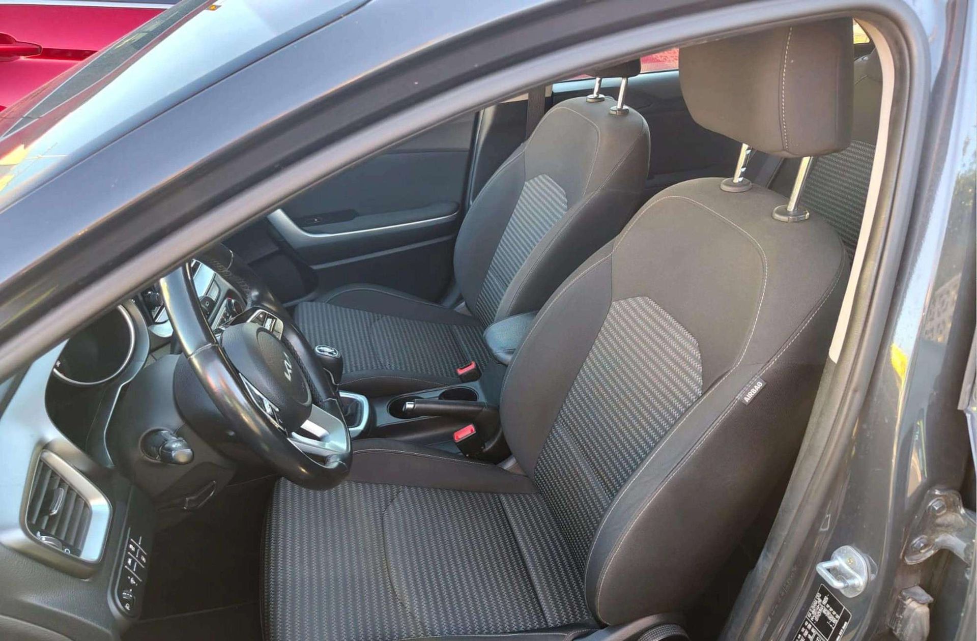 Kia Ceed 1.6 MHEV iMT Drive - foto 10