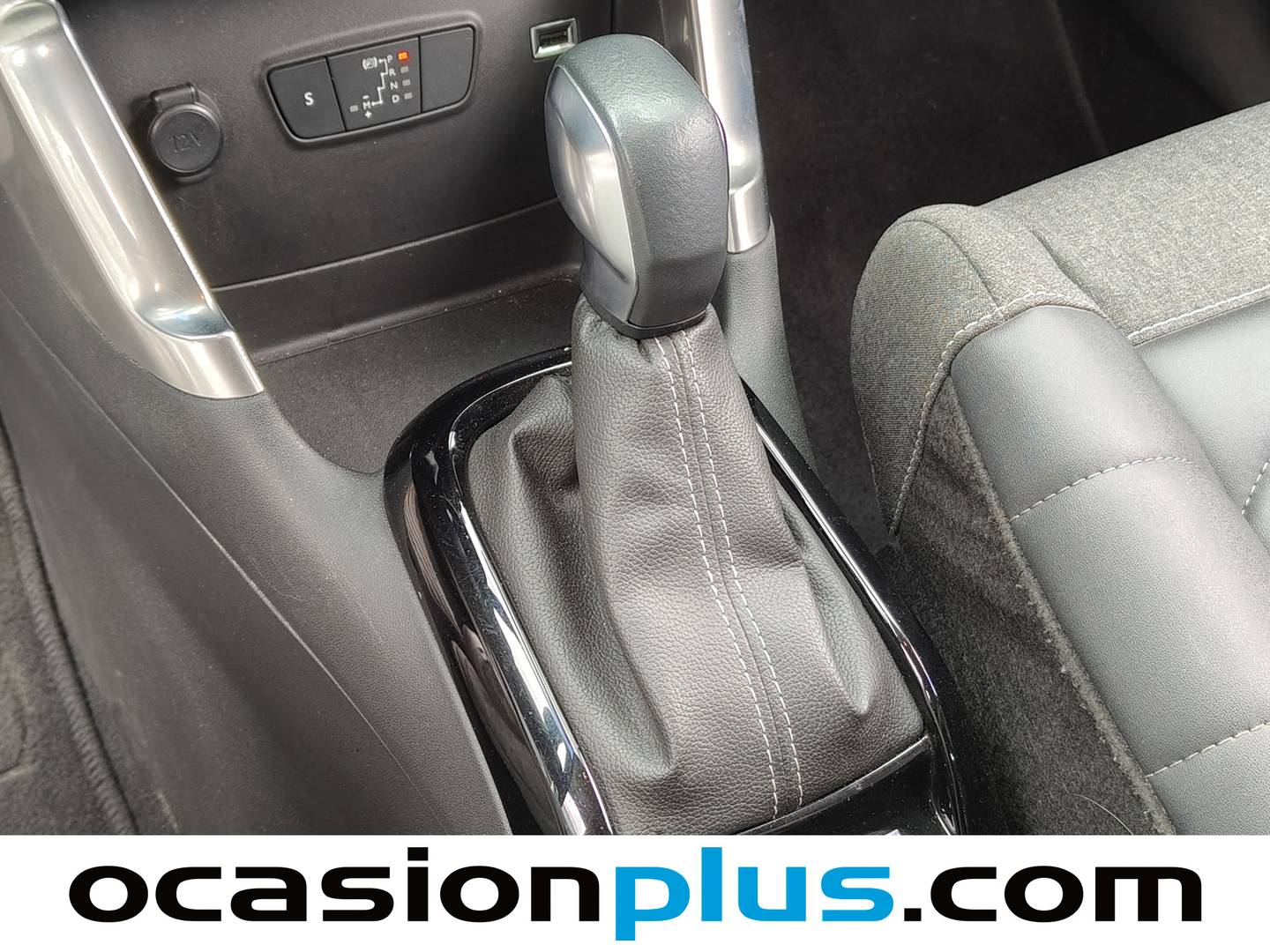 Foto Citroën C3 Aircross Citroen C3 Aircross PureTech 130 Shine Pack EAT6 (131 CV)