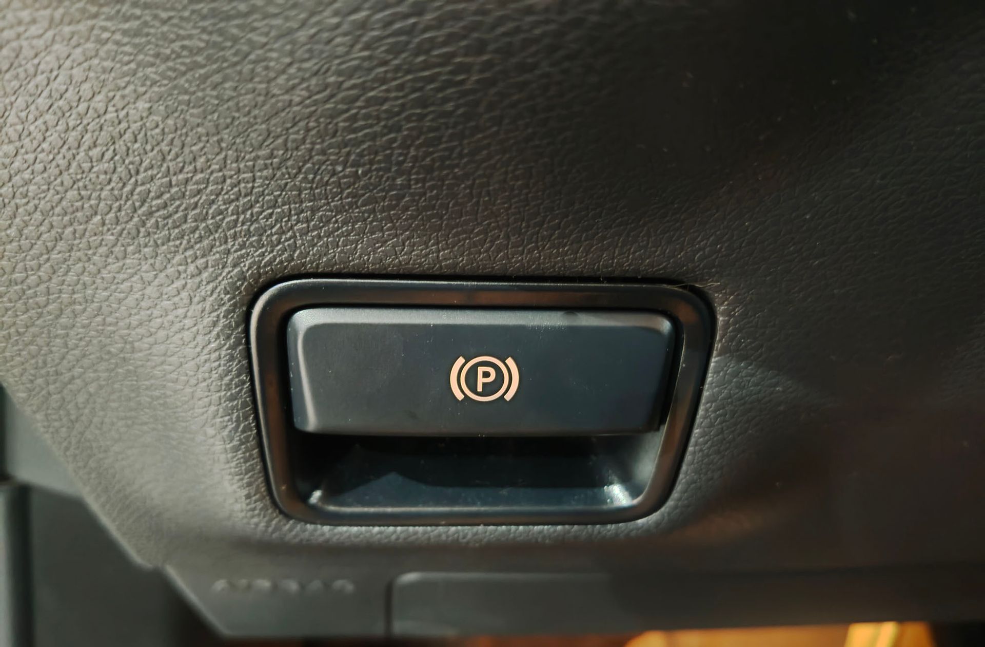Mercedes-Benz GLA 180 - foto 32