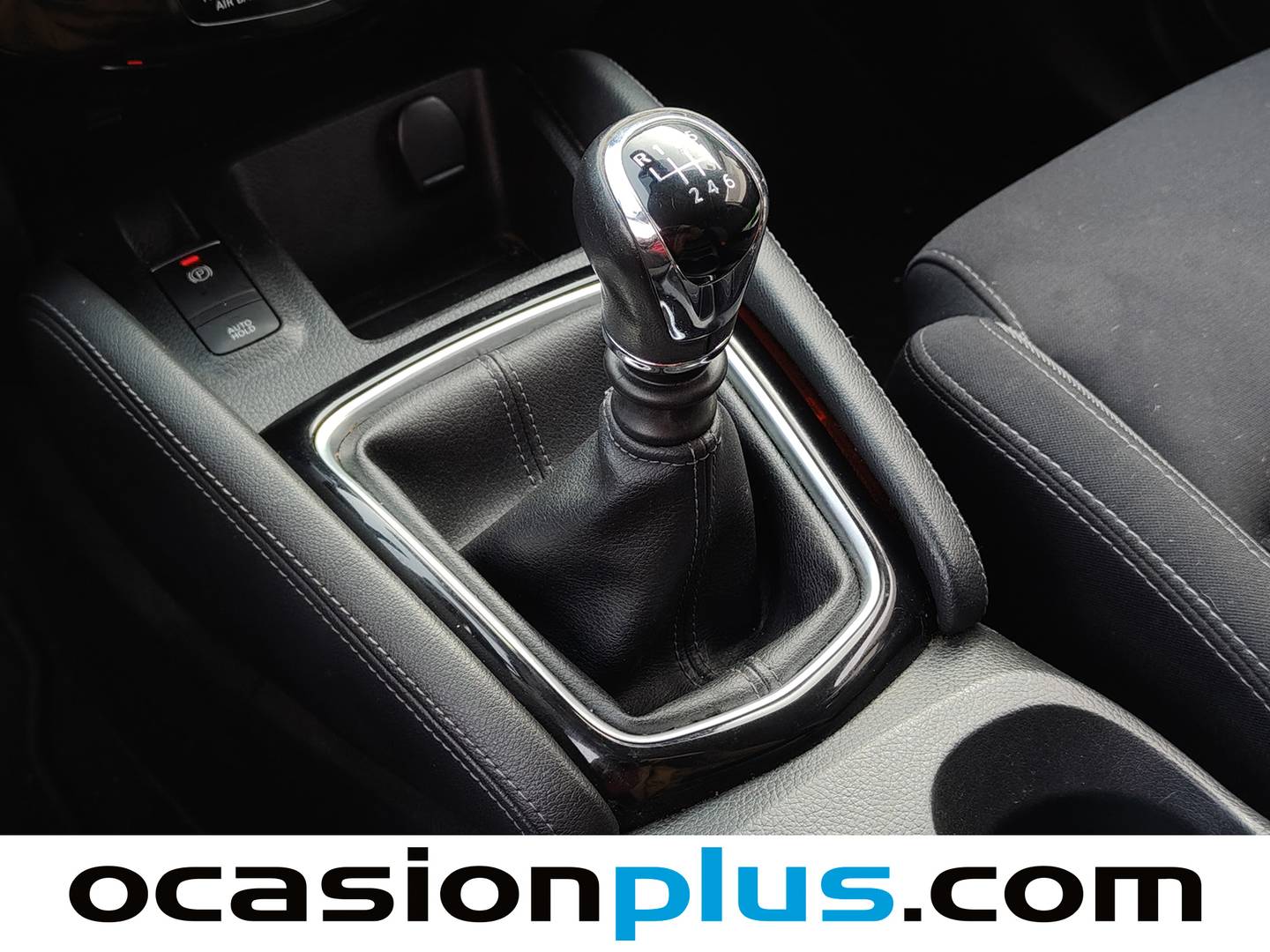 Foto Nissan QASHQAI Nissan Qashqai DIG-T 140 N-Connecta 4x2 (140 CV)