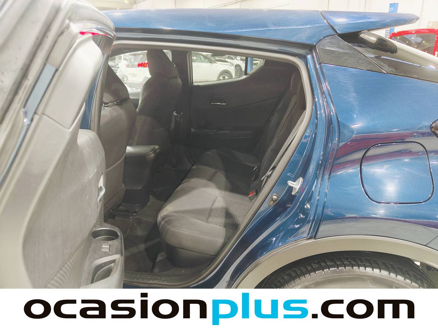 Foto Toyota C-HR Toyota C-HR 1.8 125H Advance (122 CV)