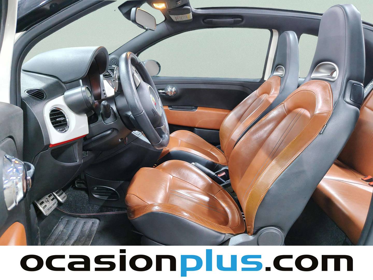 Foto asientos delanteros Abarth 500C Abarth 500C Cabrio 1.4 16v T-Jet Secuencial (140 CV)