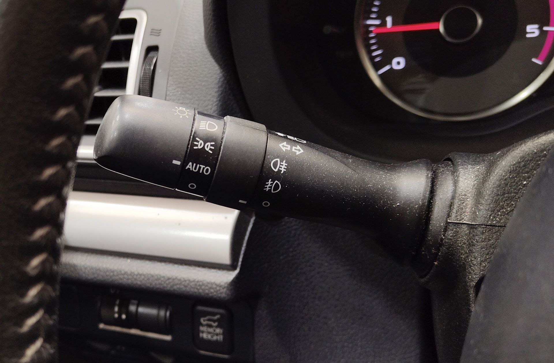 Subaru Forester 2.0 TD Executive Plus Lineartronic - foto 34