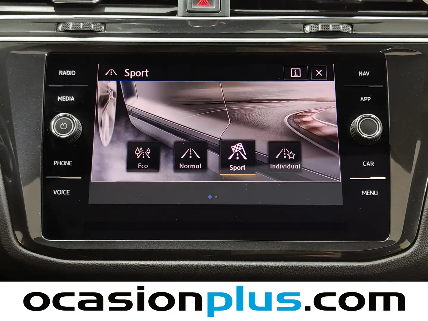 Foto Volkswagen Tiguan Volkswagen Tiguan Sport 1.4 TSI 4Motion R-LINE (150 CV) DSG