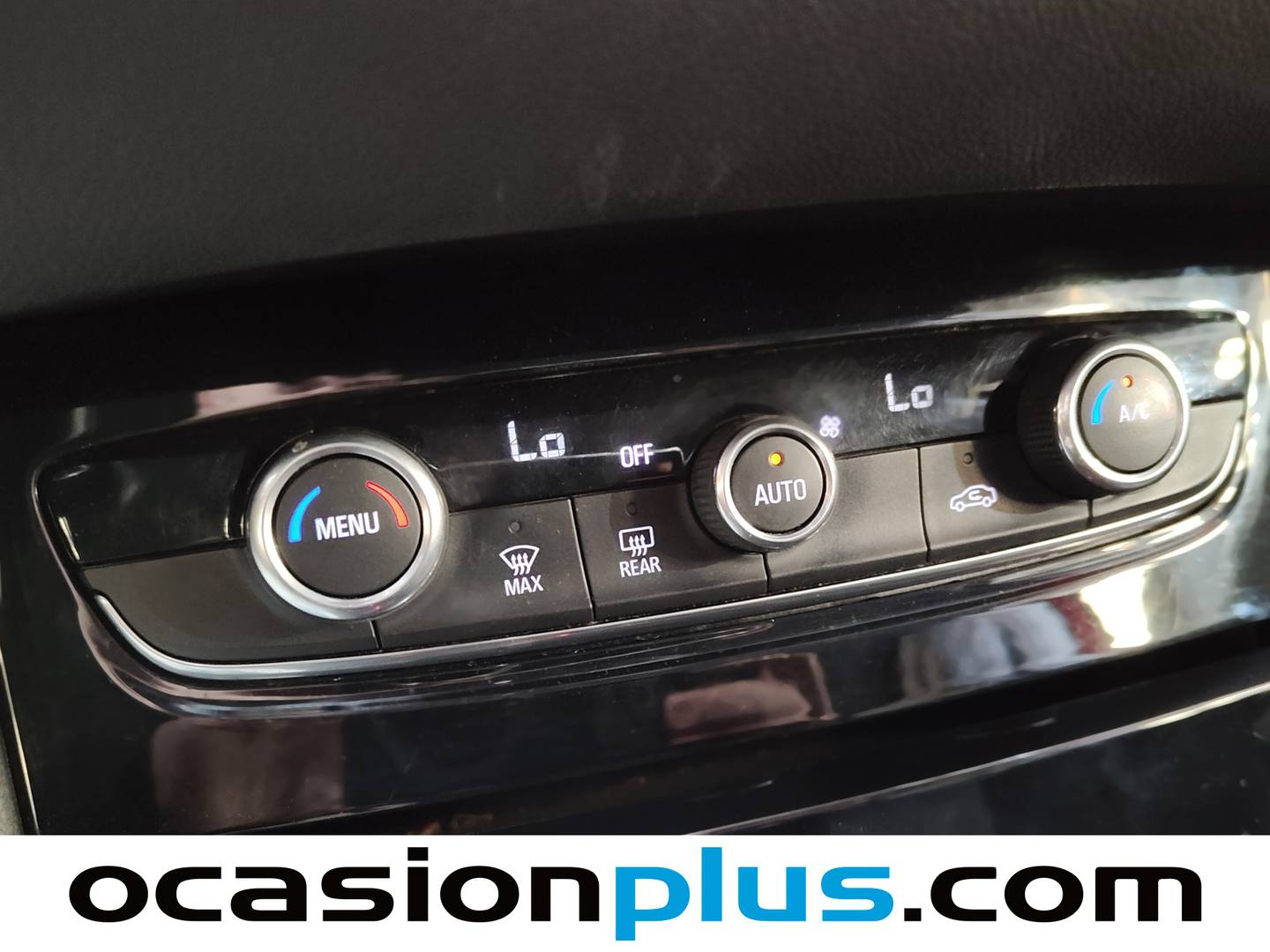 Foto Opel Grandland X Opel Grandland X 1.2 Turbo Selective (130 CV)