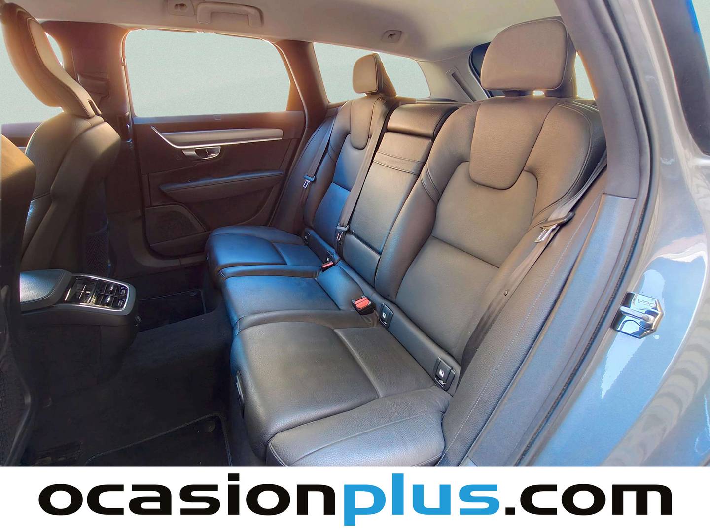 Foto asientos traseros Volvo V90 Volvo V90 D4 Momentum (190 CV)