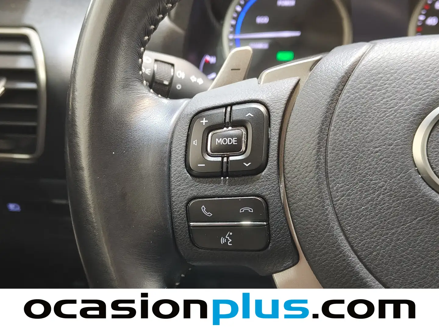 Foto Lexus NX Lexus NX 300h Premium 2WD (197 CV)