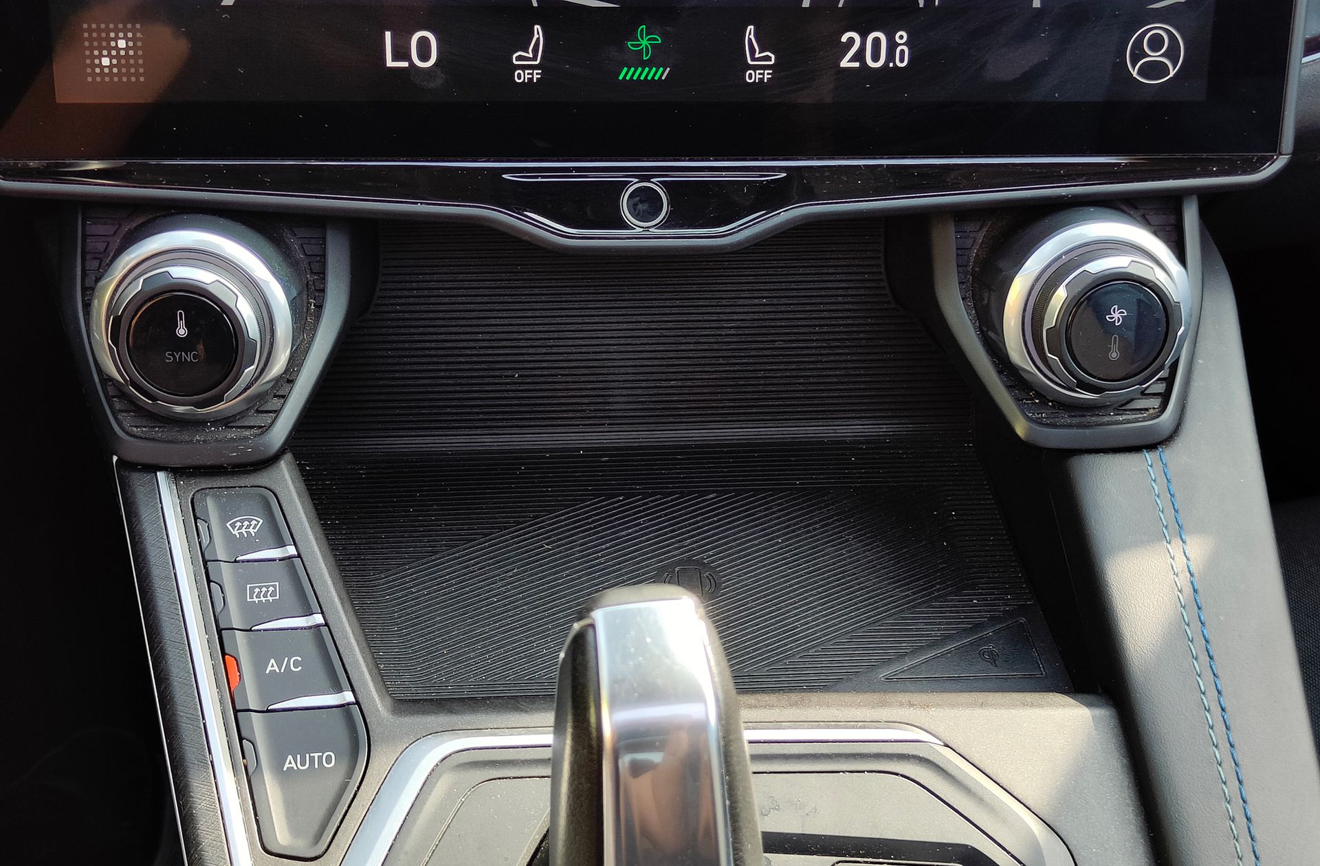 Lynk & Co 01 1.5 PHEV - foto 36