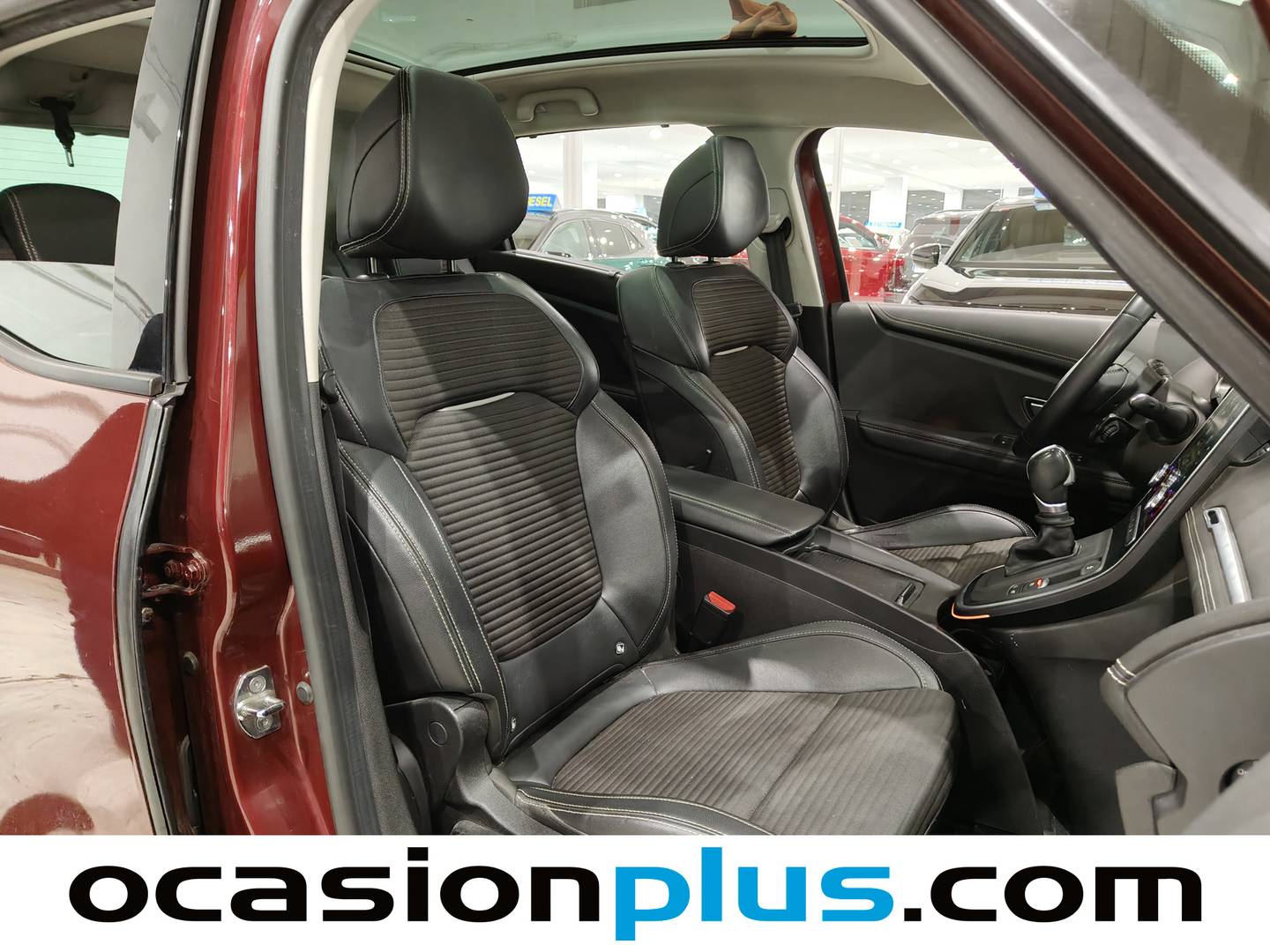Foto Renault Scénic Renault Scenic Zen TCe (160 CV) GPF EDC