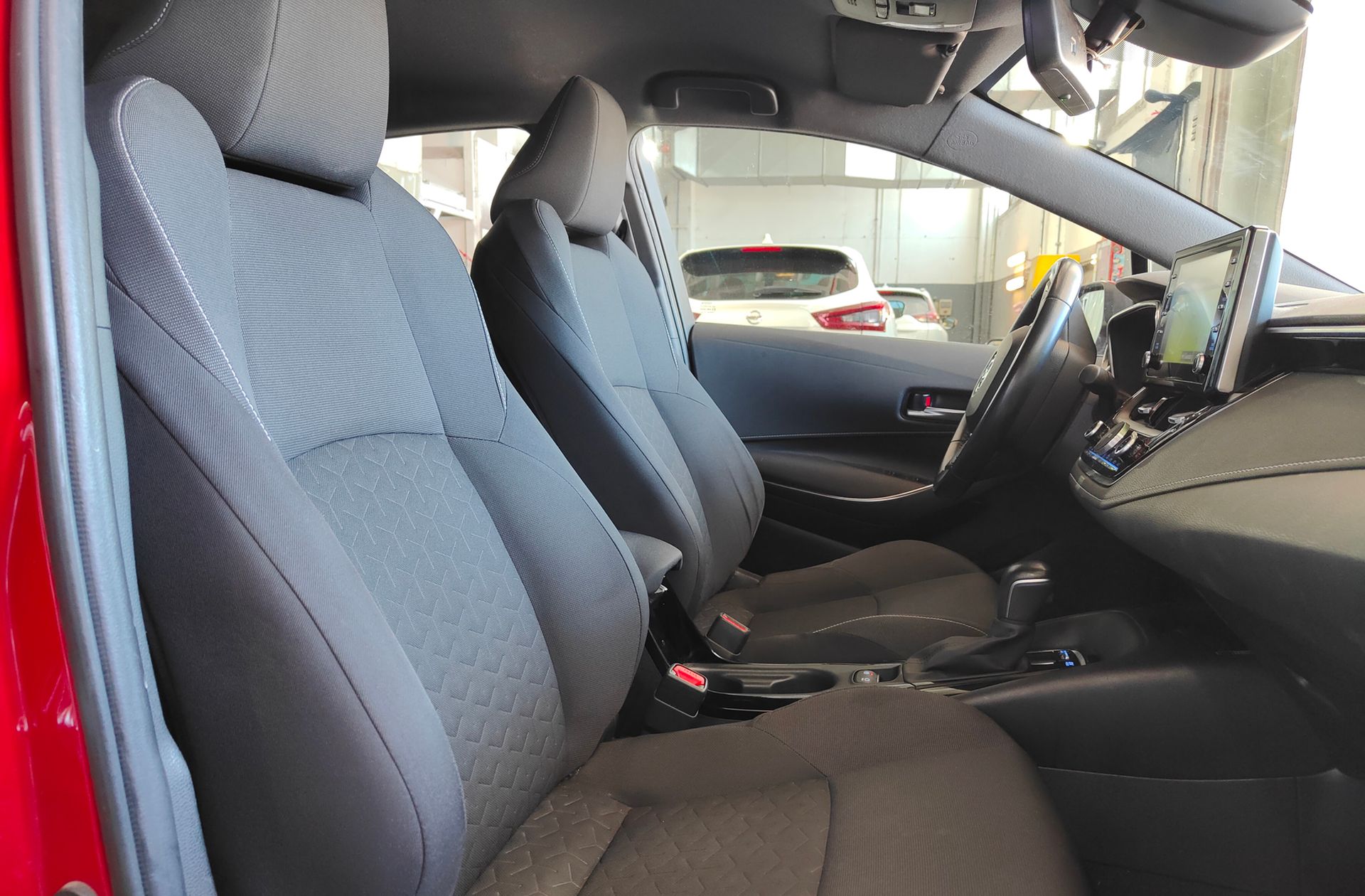 Toyota Corolla 1.8 125 Híbrido Active Tech E-CVT - foto 19