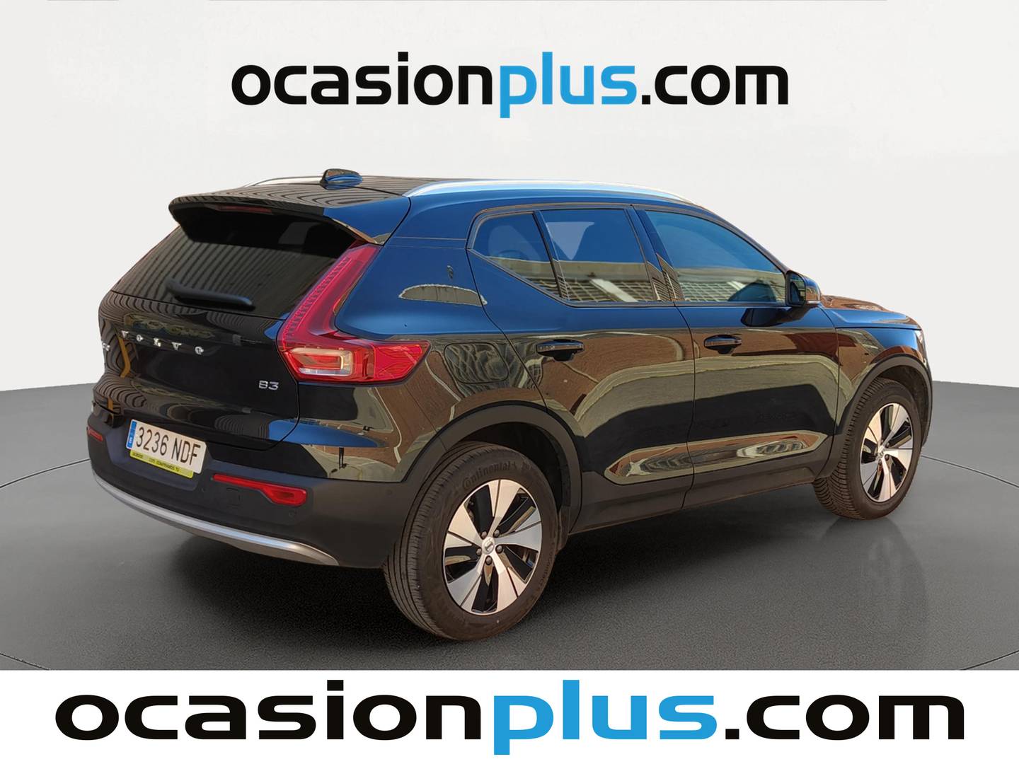 Foto trasera Volvo XC40 Volvo XC40 B3 G Core Auto (163 CV) derecha