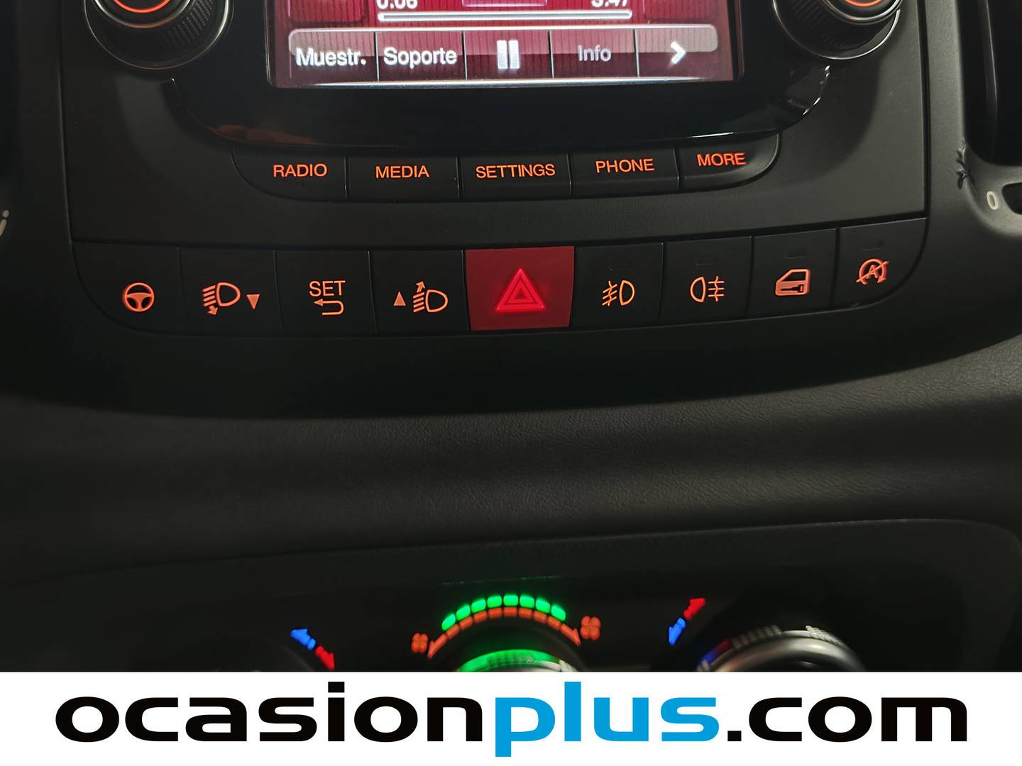Equipamiento del Fiat 500L Fiat 500L 1.3 MultiJet II S&S Living Auto (85 CV) 7 Plazas