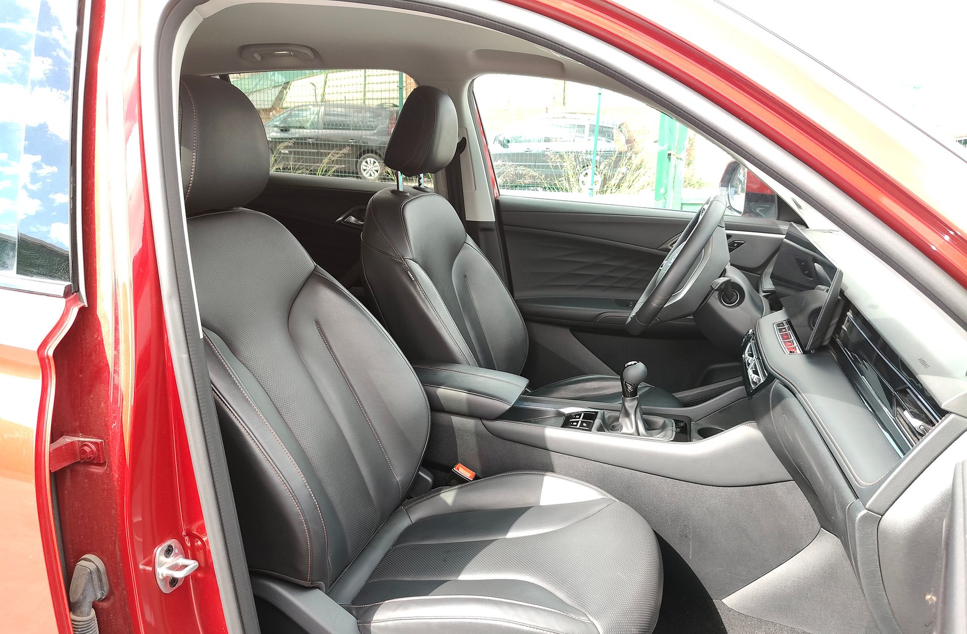 MG HS 1.5T Luxury - foto 20
