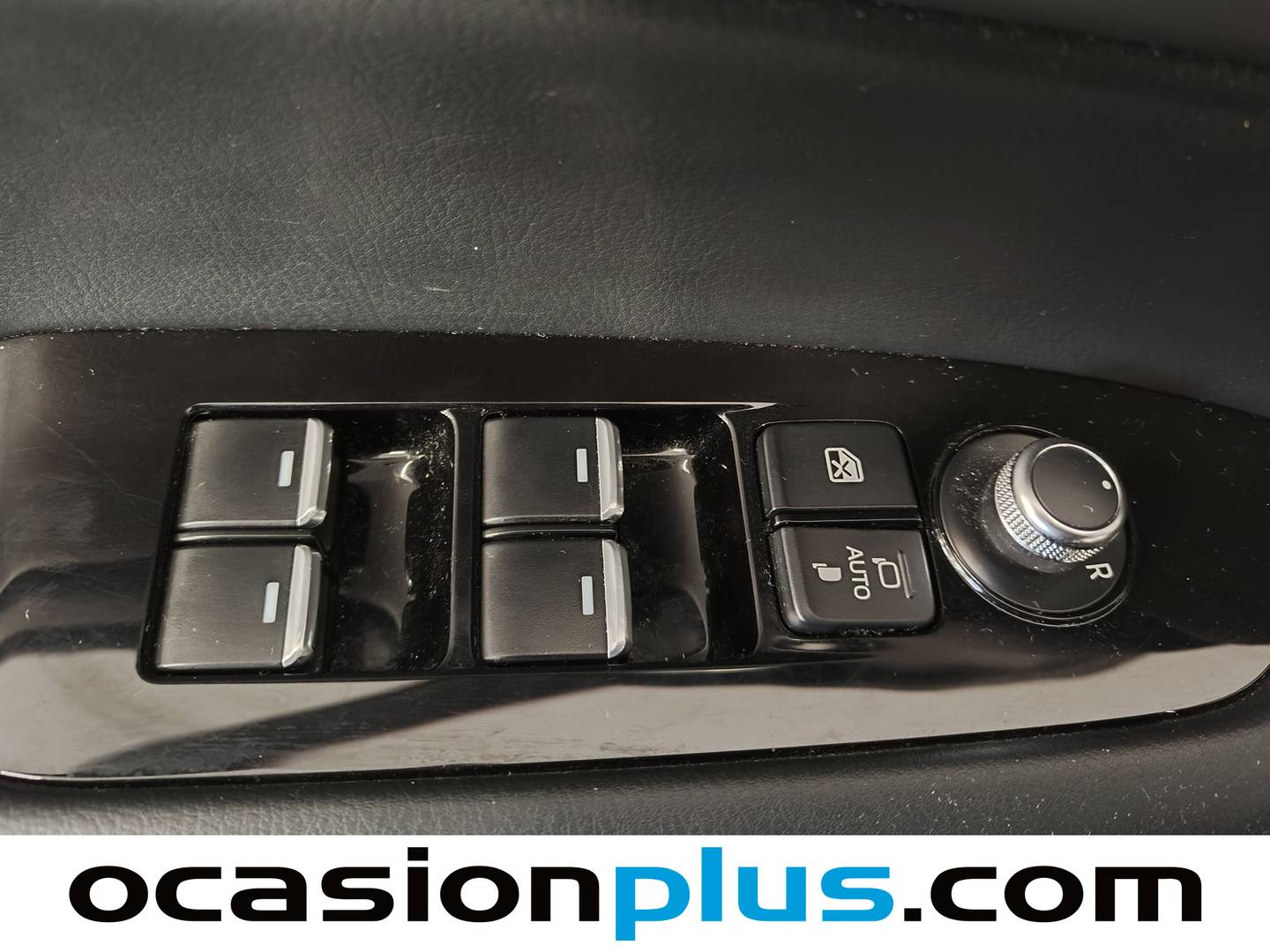 Foto Mazda CX-5 Mazda CX-5 2.0 e-Sky G MHEV Homura (165 CV)