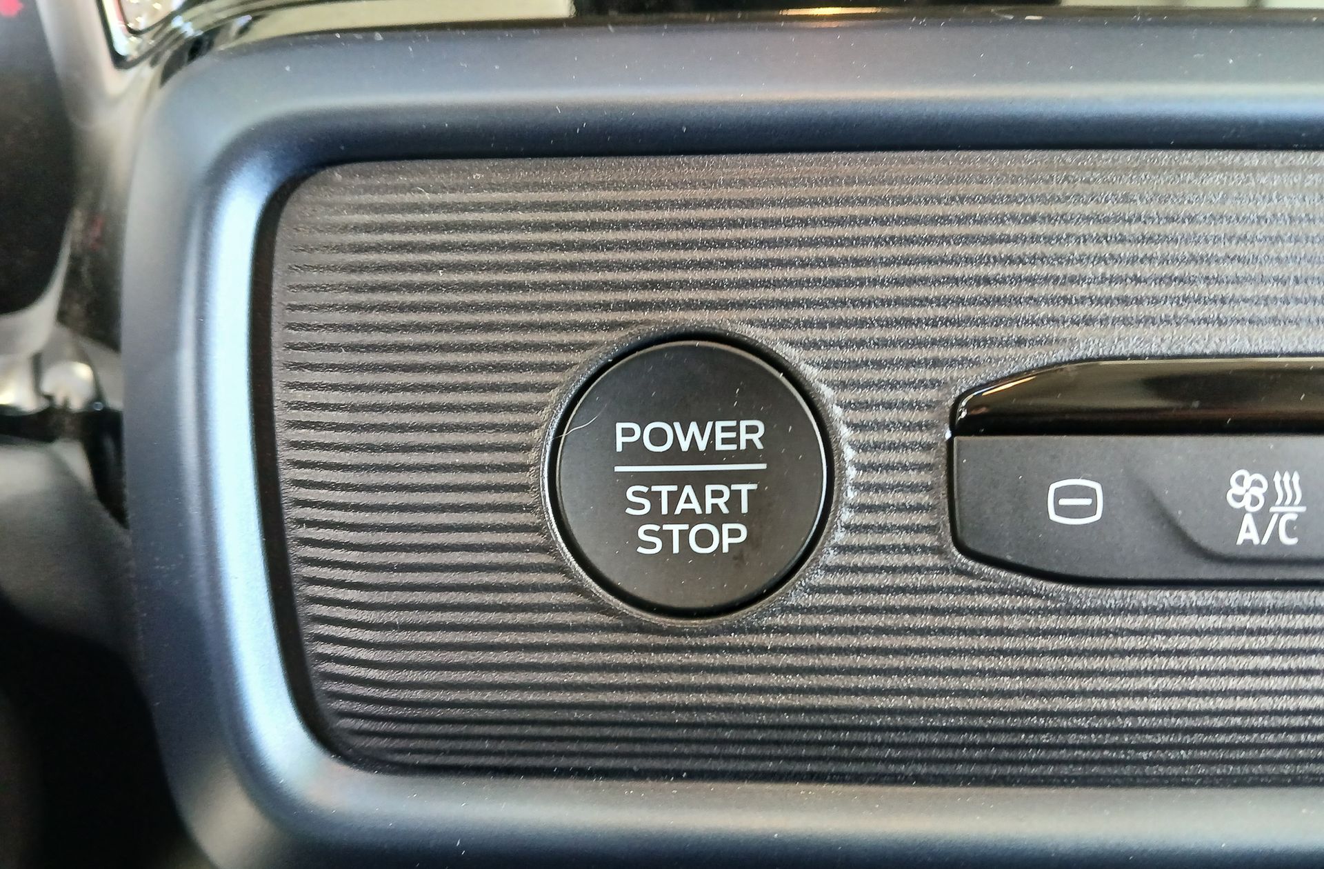 Ford Tourneo Courier 1.0 EcoBoost Active - foto 27