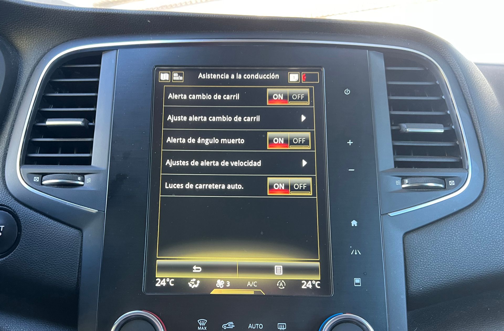 Renault Mégane Sport Tourer Zen TCe GPF - foto 13