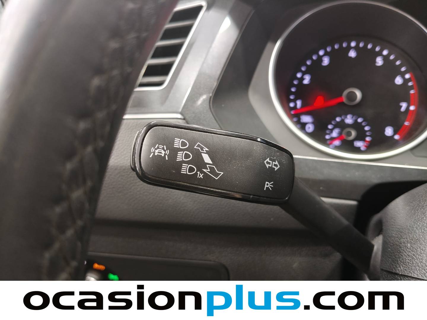 Volkswagen Tiguan Volkswagen Tiguan 1.4 ACT TSI BlueMotionTech Pack R Line (150 CV) DSG seminuevo