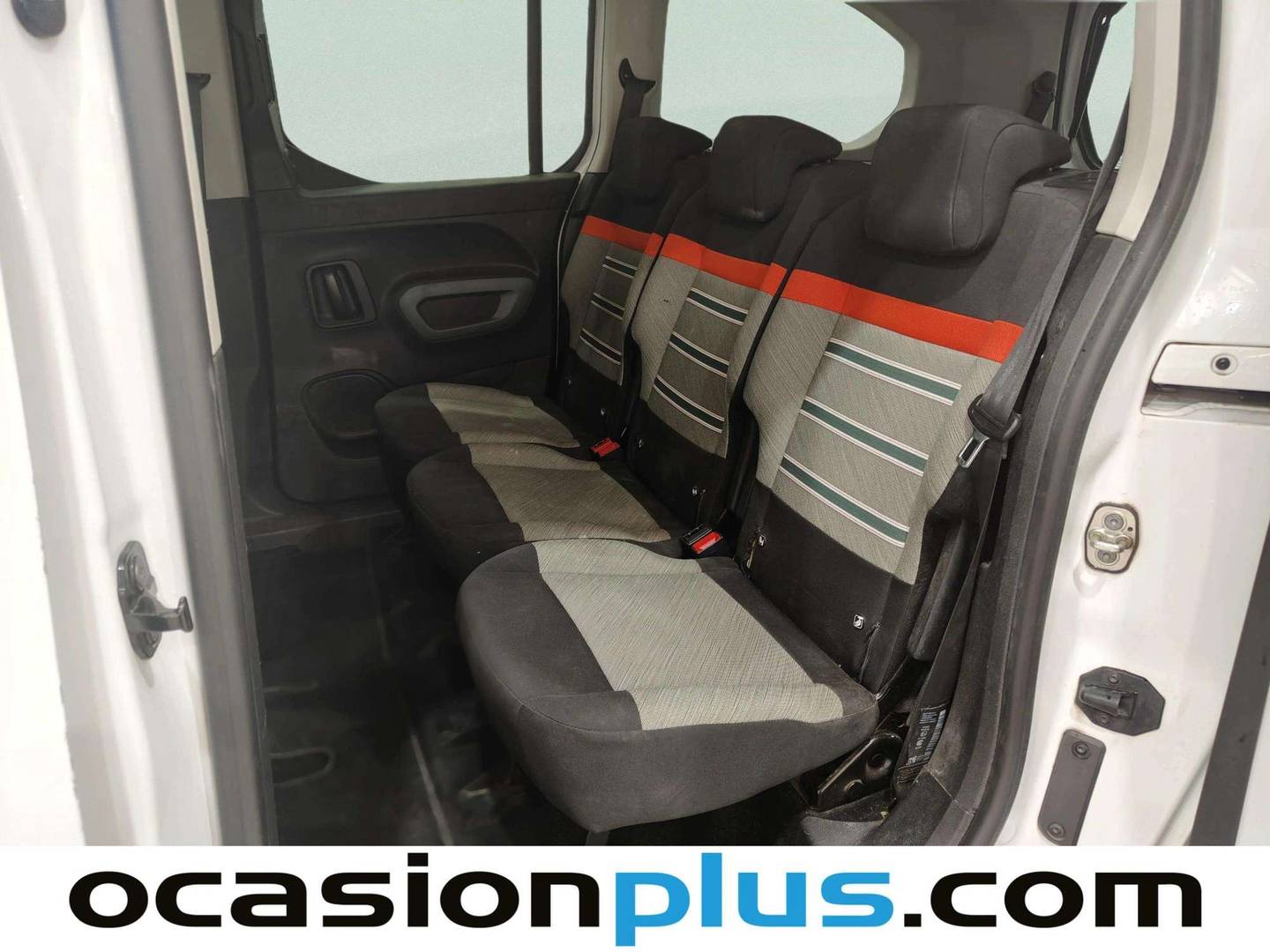 Foto asientos delanteros Citroën Berlingo Citroën Berlingo BlueHDi 130 S&S Talla XL Shine EAT8 (130 CV) 7 Plazas