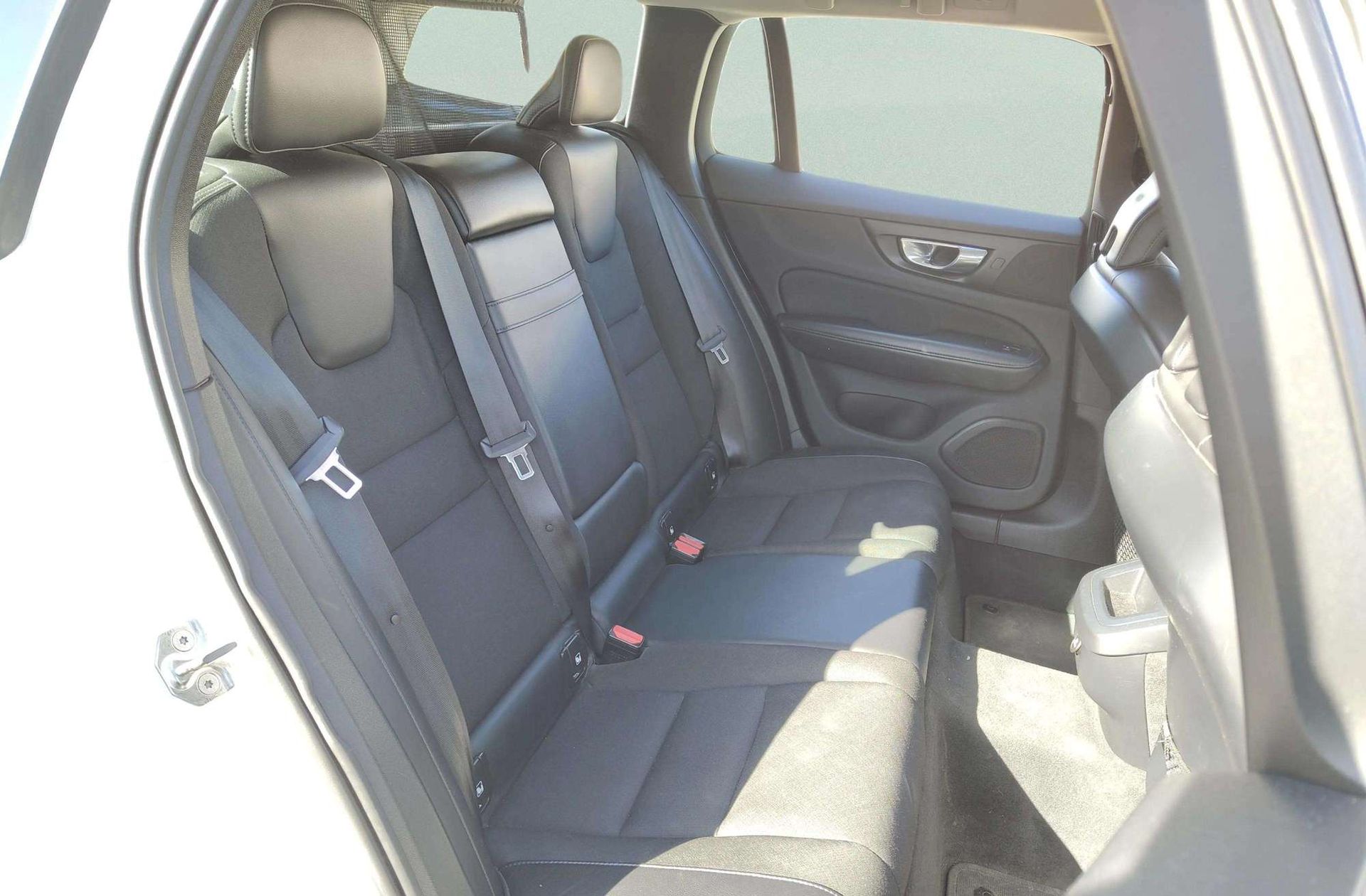 Volvo V60 D3 Business Plus - foto 20
