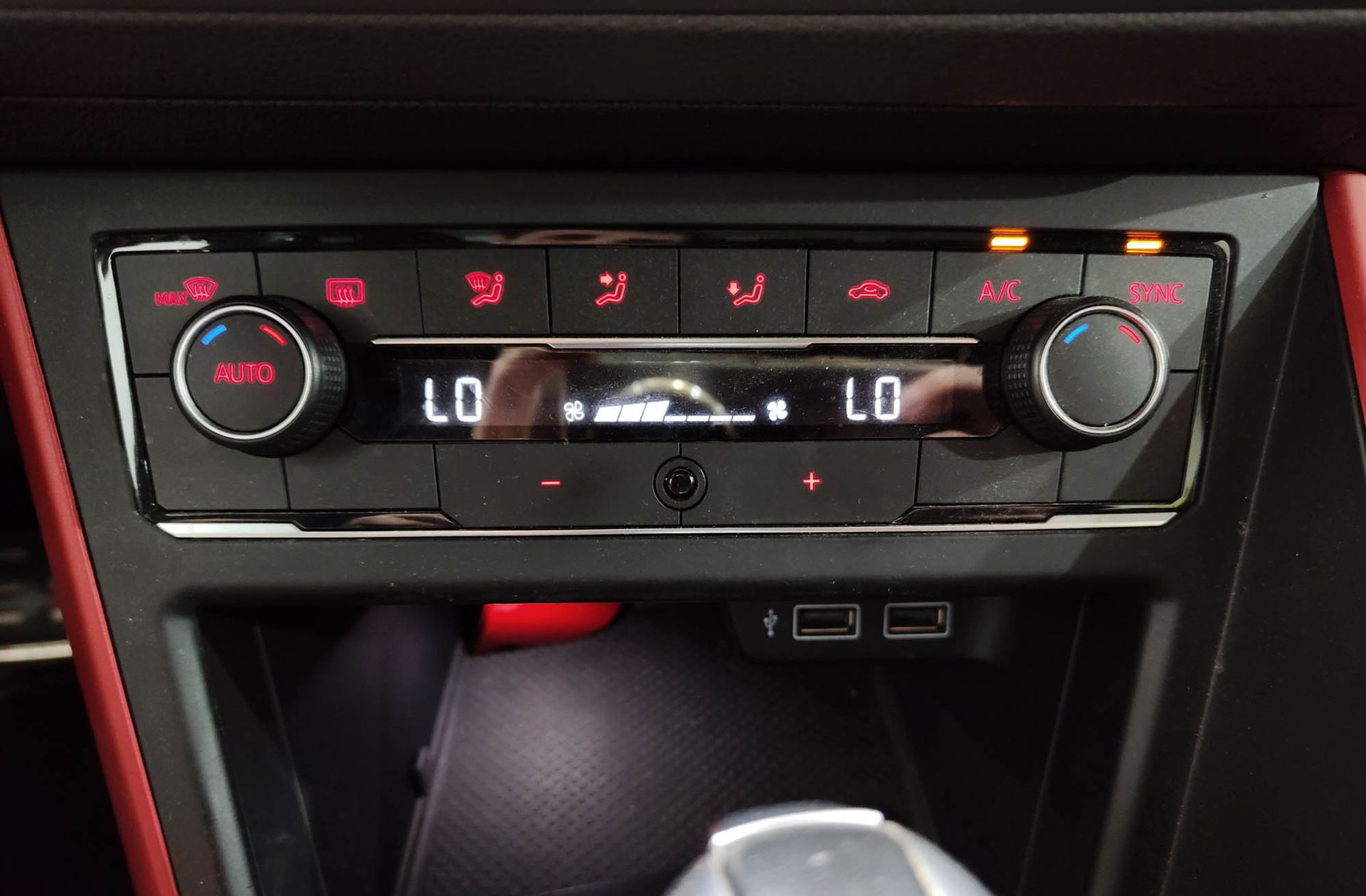 Volkswagen Polo GTI 2.0 TSI DSG - foto 36