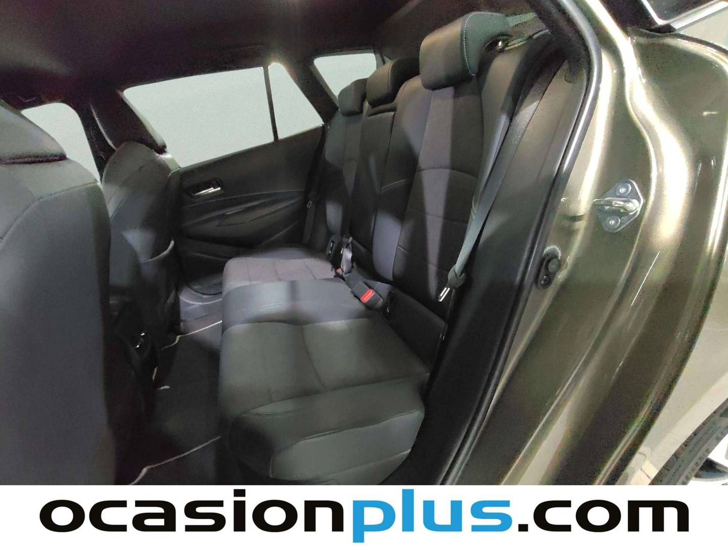 Fotos maletero Toyota Corolla Toyota Corolla 140H Touring Sport Style Edition Auto (140 CV)