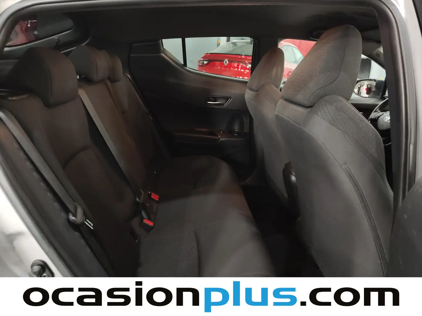 Foto Toyota C-HR Toyota C-HR 1.8 125H Advance (122 CV)