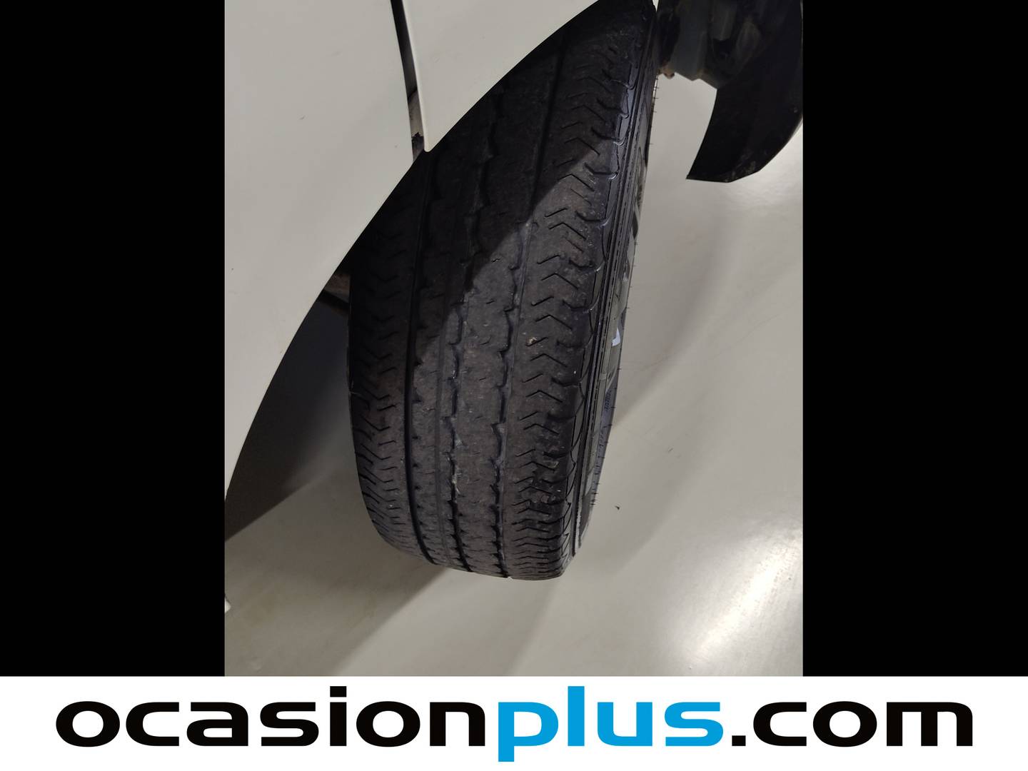 Ford Transit Custom Ford Transit Custom Furgon 2.2 TDCI 250 L1 Ambiente (100 CV) de ocasión