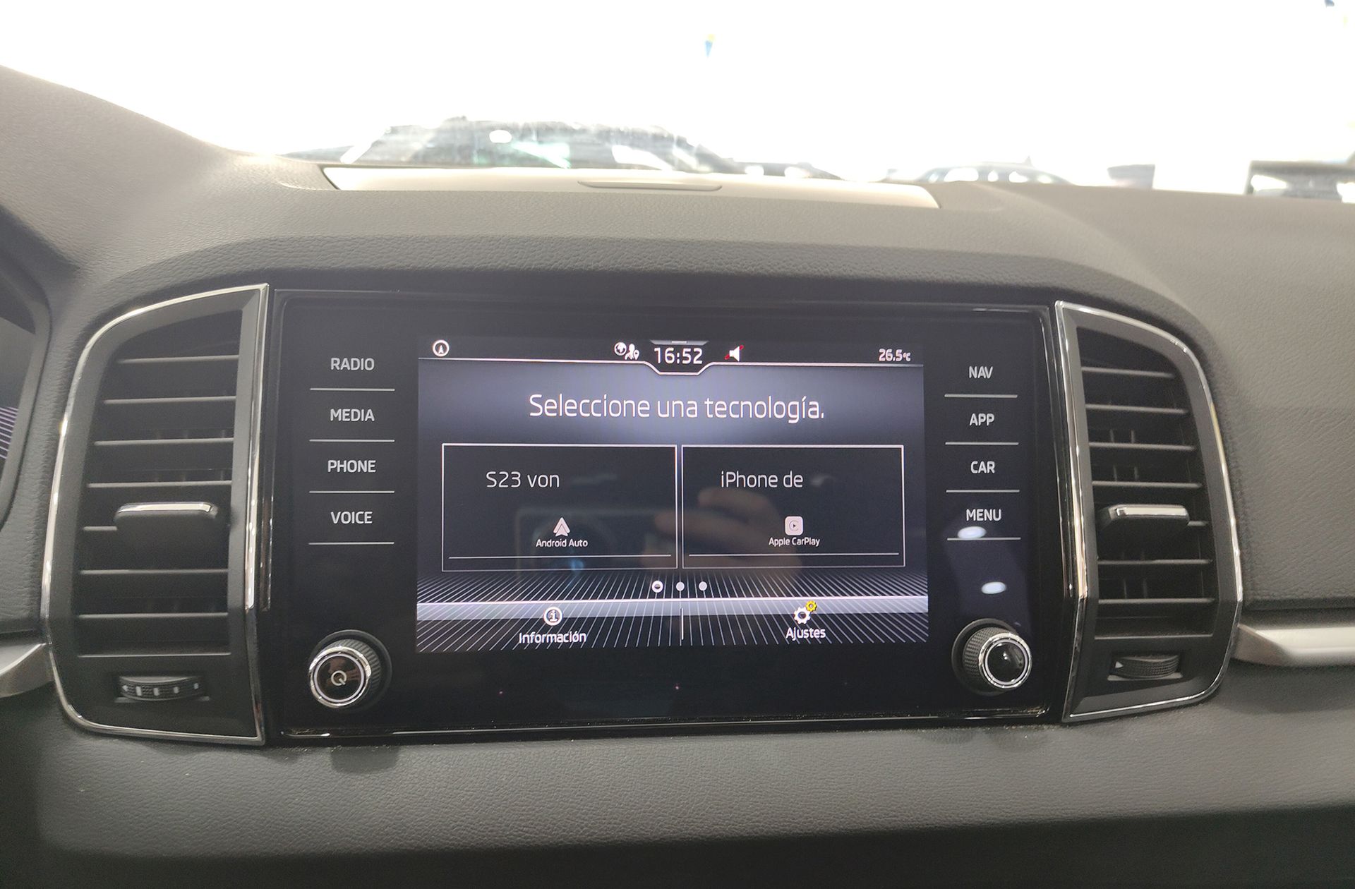 Škoda Karoq 2.0 TDI Selection - foto 6