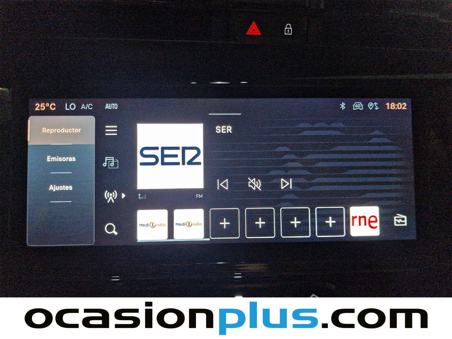 Foto Alfa Romeo Junior Alfa Romeo Junior 1.2 Ibrida (136 CV)